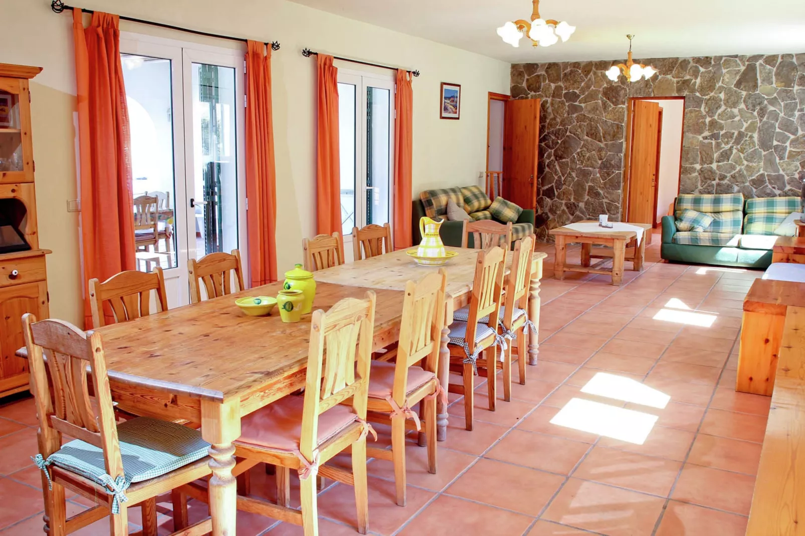 Canyar Enzell-Woonkamer