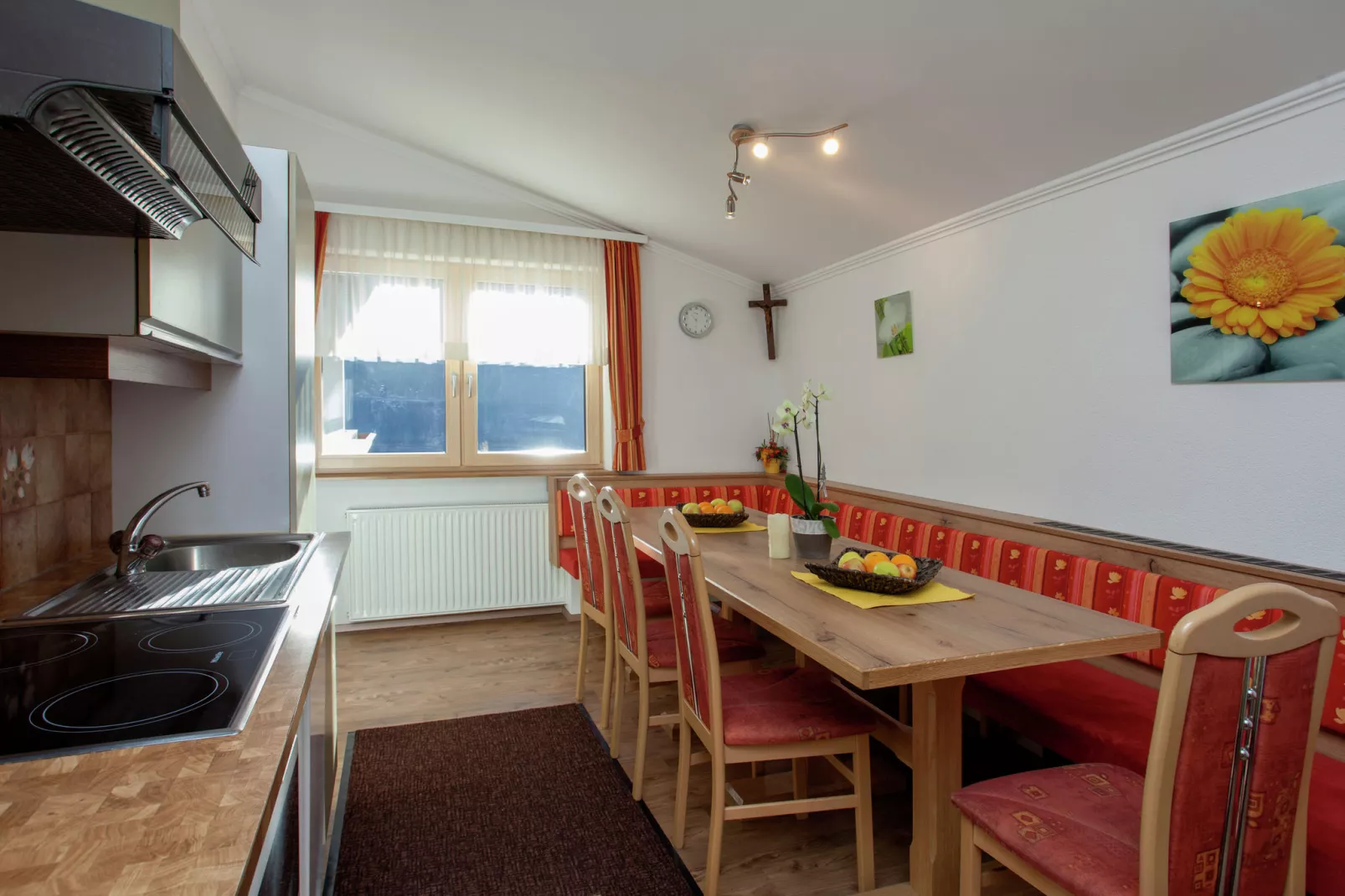 Hohspitz an der Piste-Eetkamer