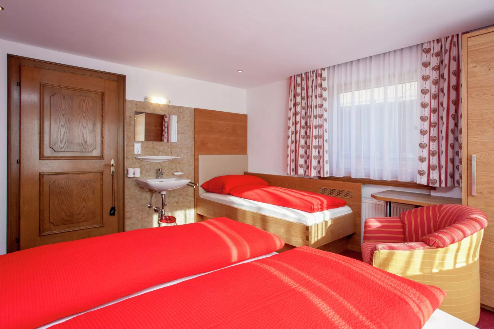 Hohspitz an der Piste-Slaapkamer