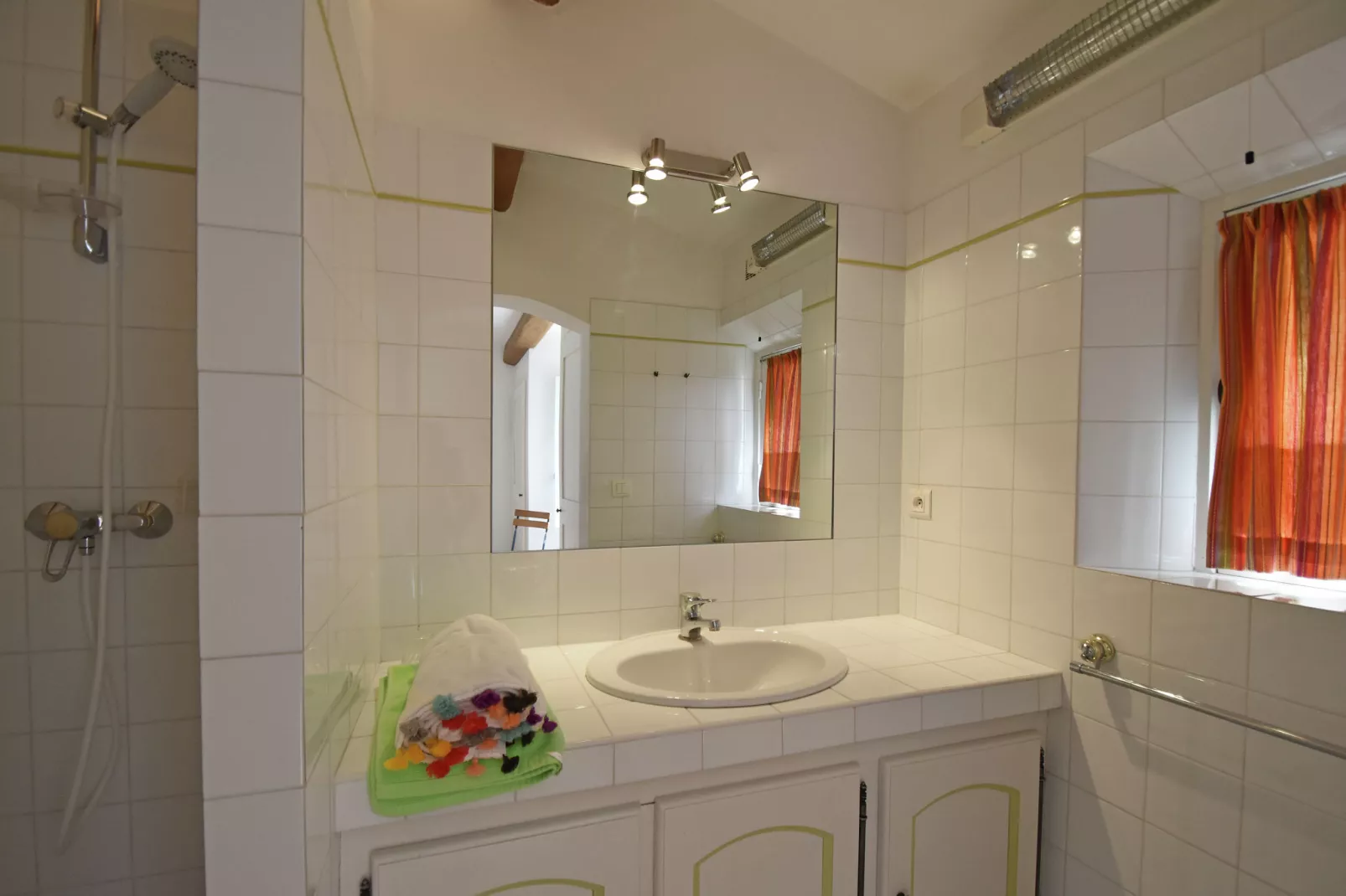 Mas des Olivettes-Badkamer