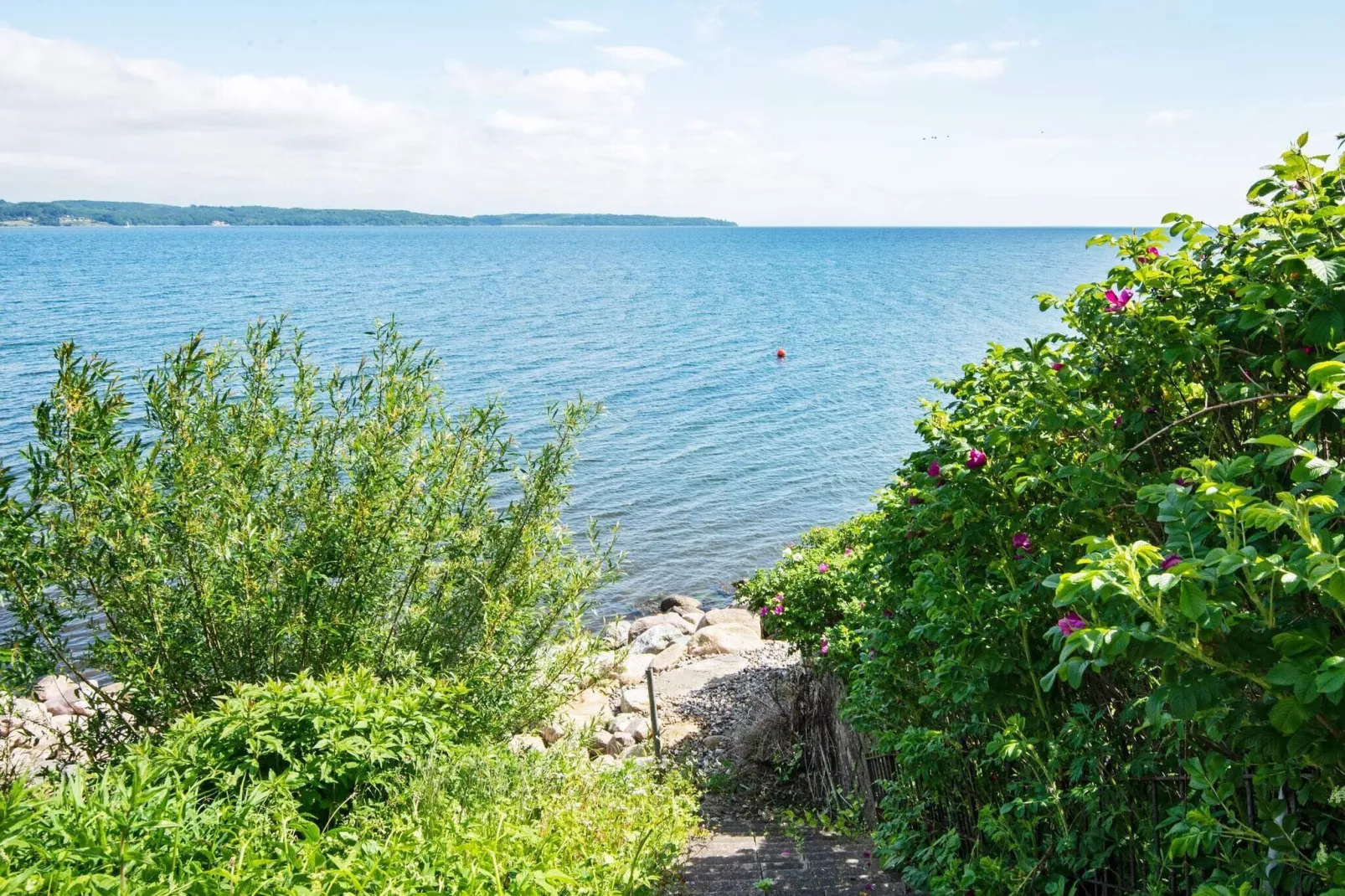 Panoramisch toevluchtsoord aan water -- By Traum Ferienwohnungen-Uitzicht