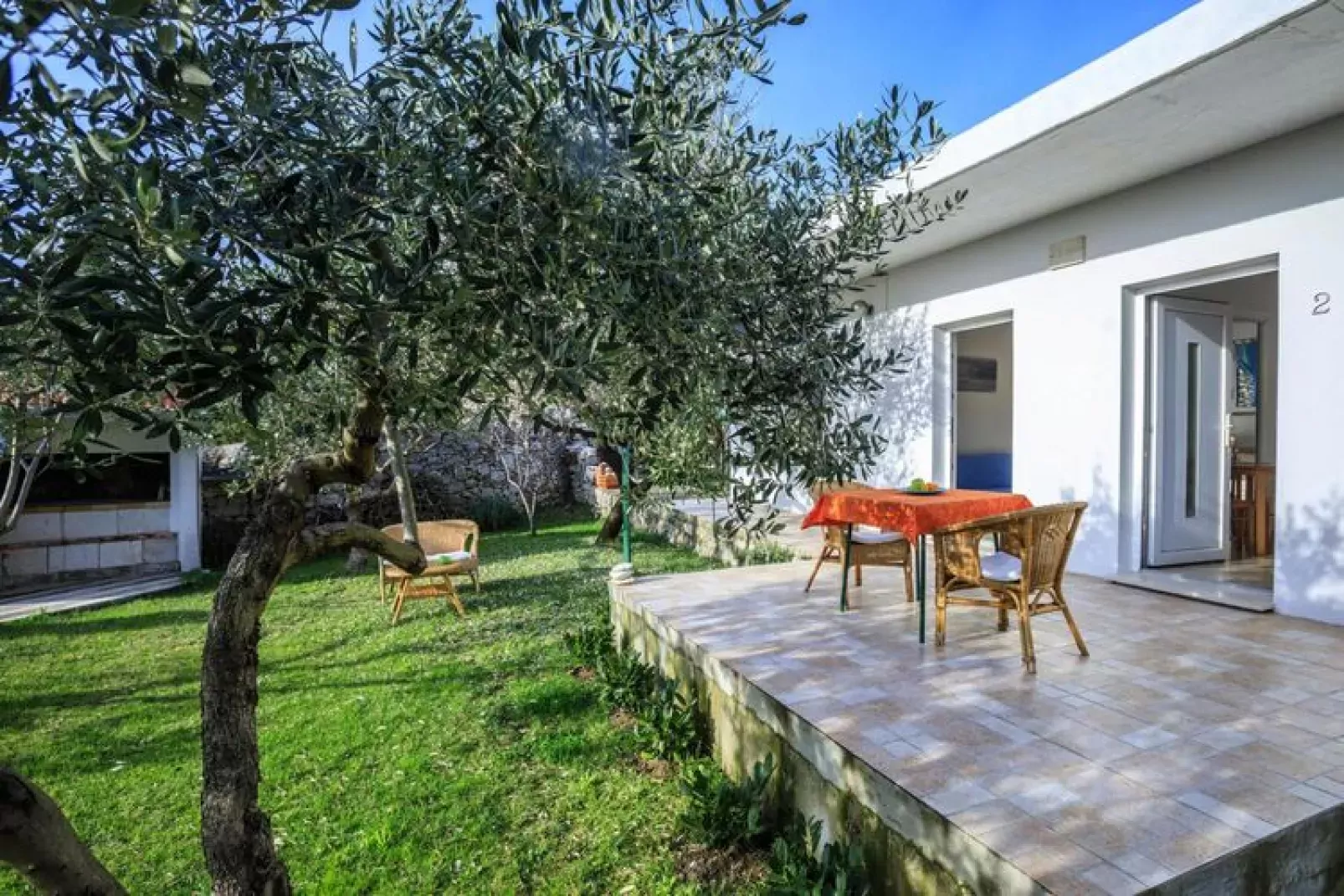 Haus Keti Šerka in Sumartin - 50 qm für 4 Pers-Tuinen zomer