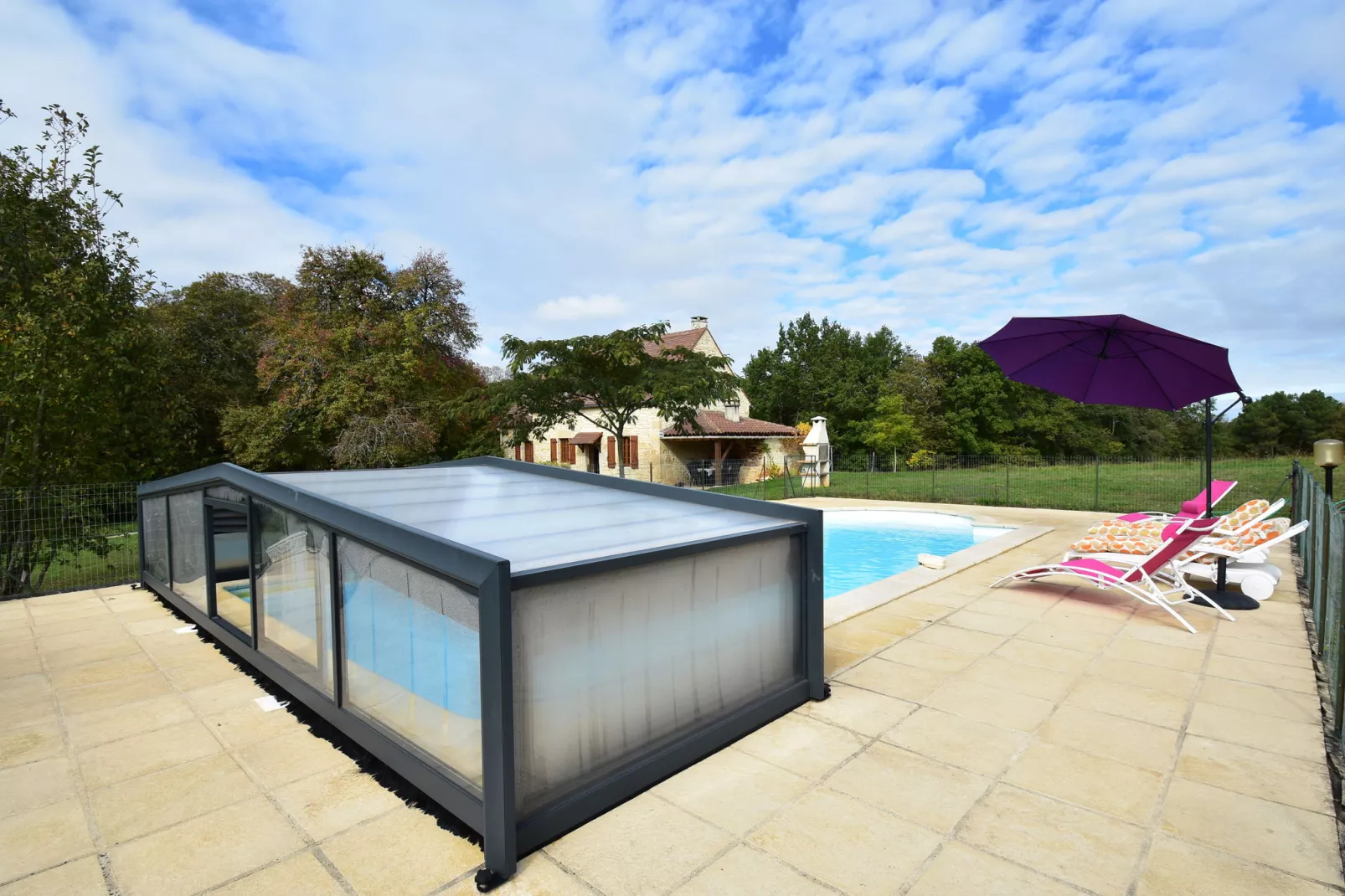 Maison de vacances Uzech-Zwembad