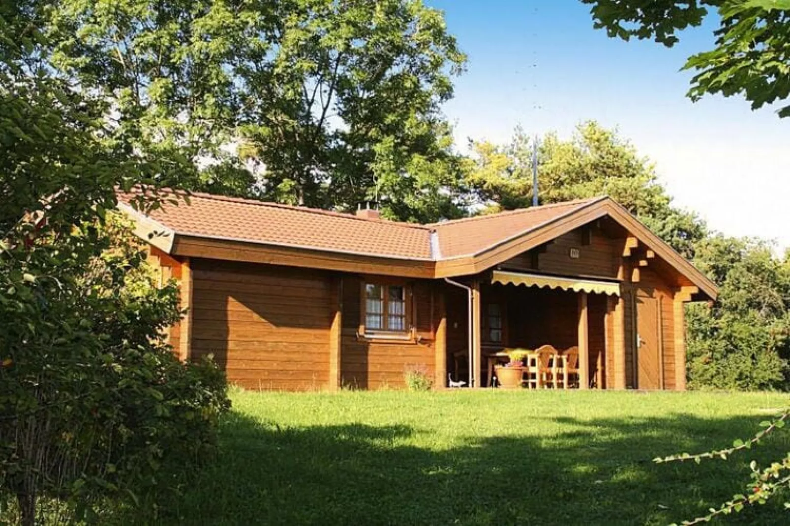 Ferienpark Lauterdörfle -Typ C Tauber 4 Pers 60 qm-Buitenkant zomer