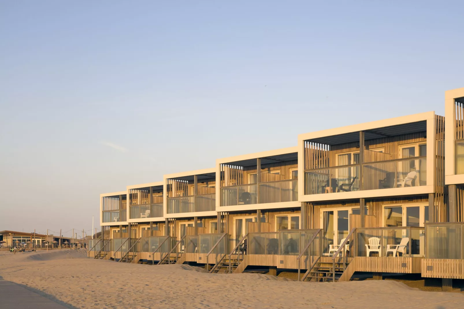 Resort Hoek van Holland-Buitenkant zomer