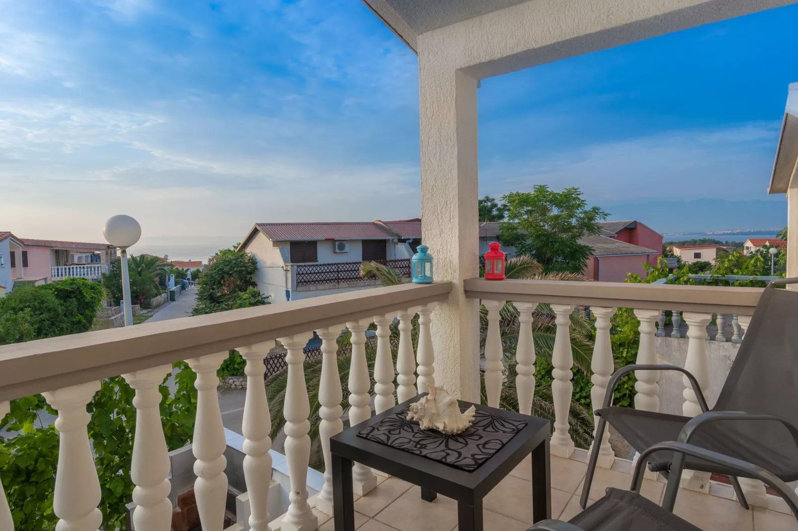 Holiday Home Frankovic-Uitzicht zomer
