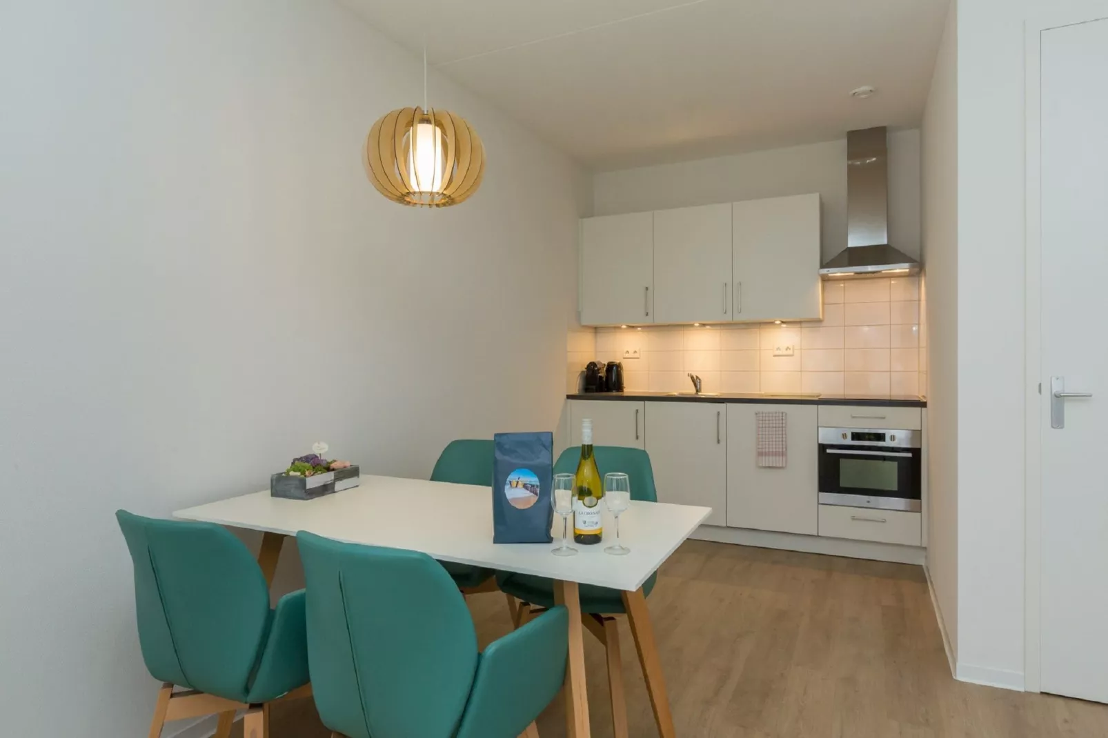 Aparthotel Zoutelande - 6 pers luxe appartement-Eetkamer