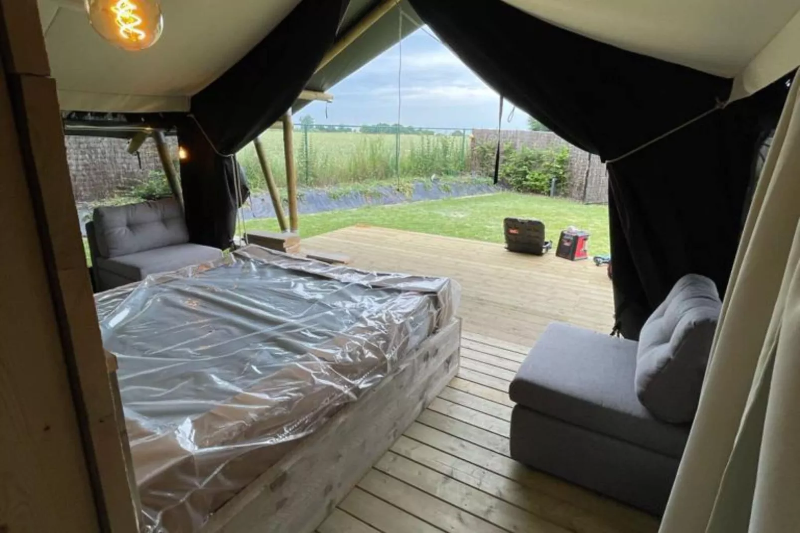 T Vlyt - wellness groepsaccommodatie-Tuinen zomer