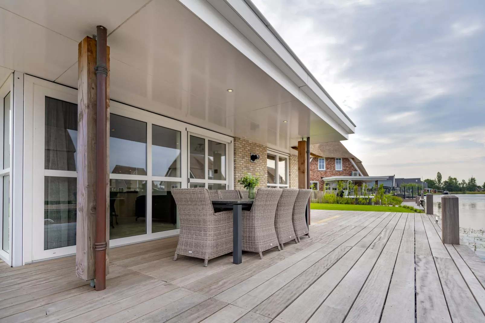 Friese Meren Villa's 5 - Terrasbalkon
