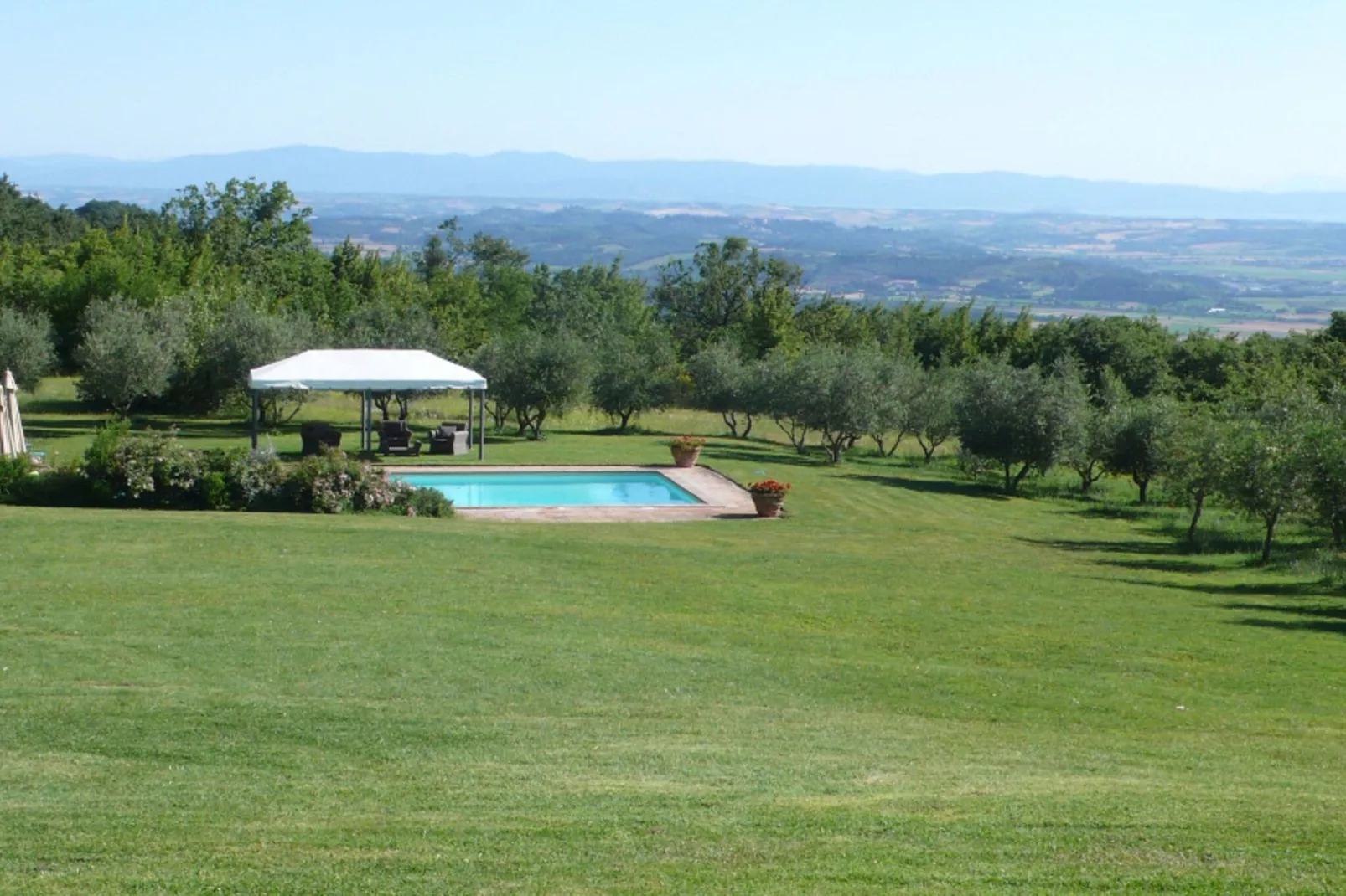 Villa La Felce-Buitenkant zomer
