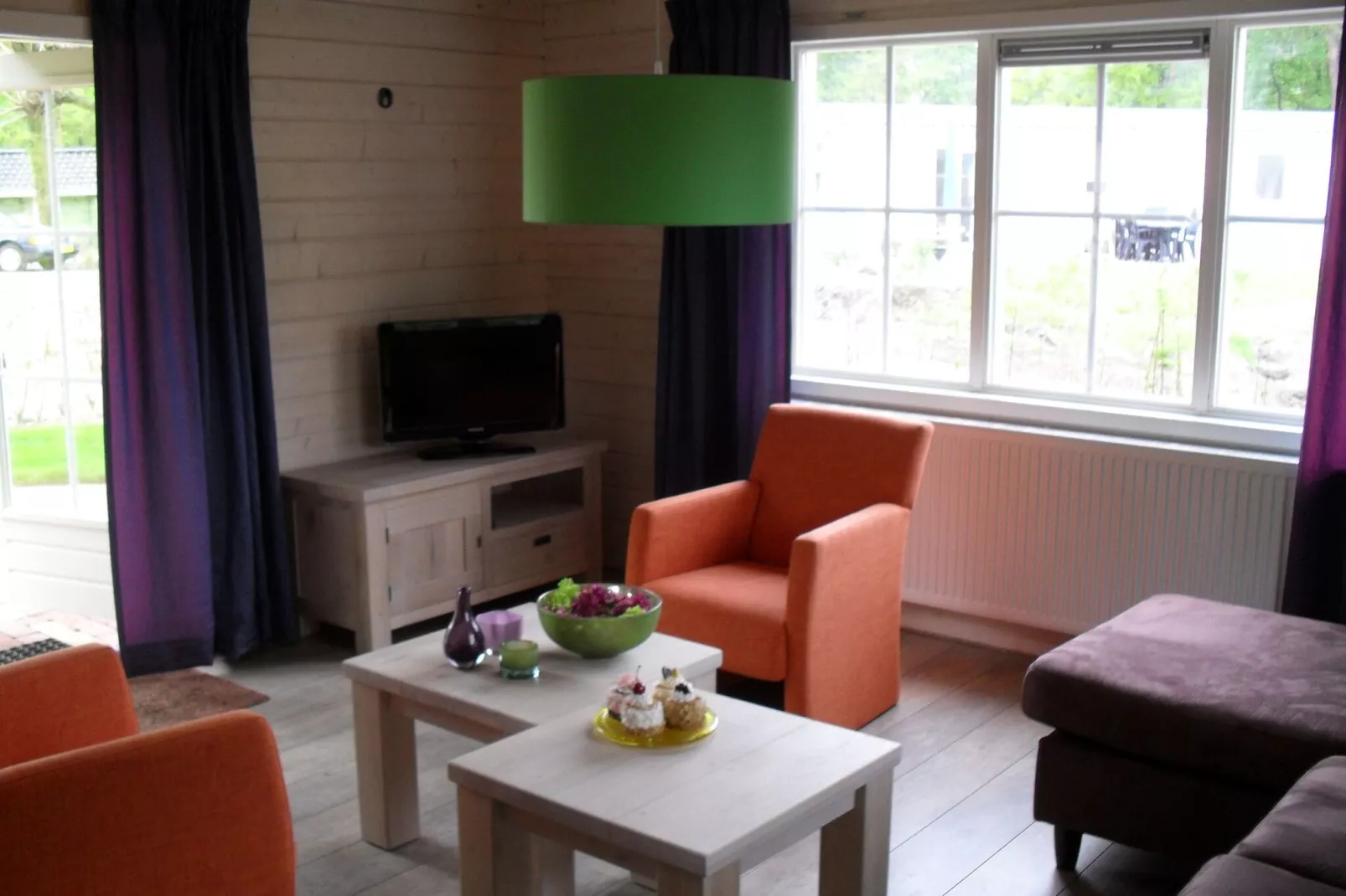 Resort Maasduinen 6-Woonkamer