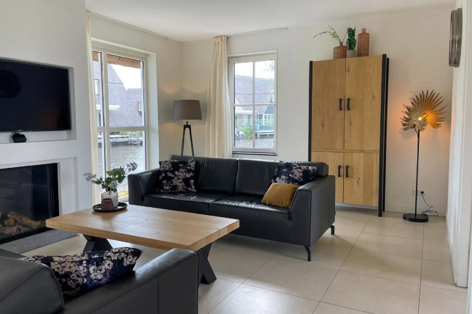 Friese Meren Villa's 18-Woonkamer
