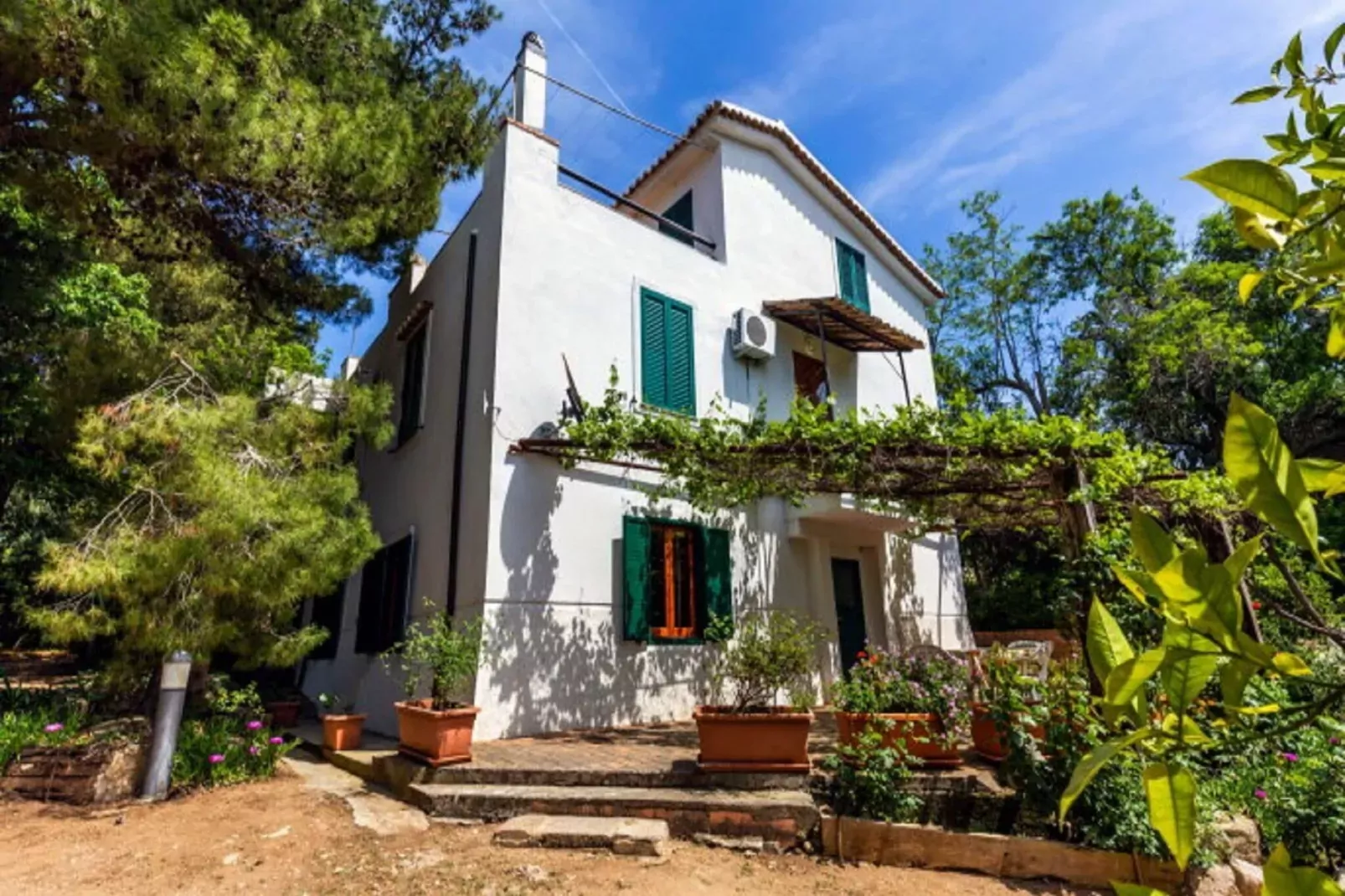 Villa Nicola-Buitenkant zomer