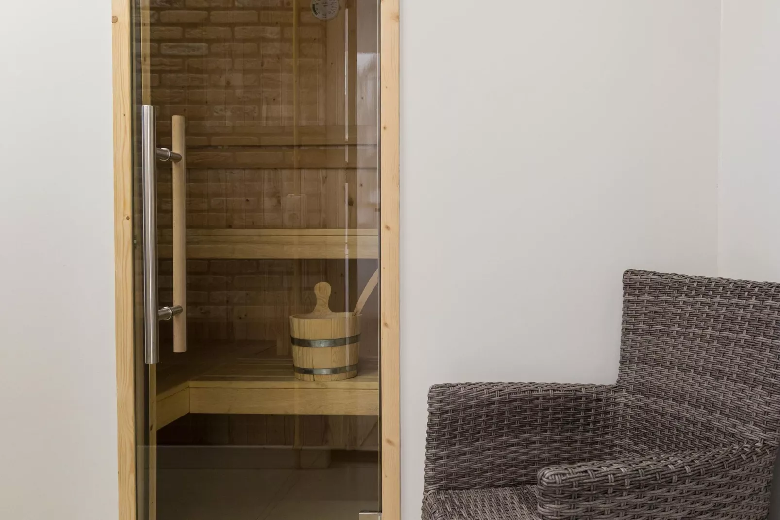 Friese Meren Villa's 19-Wellness