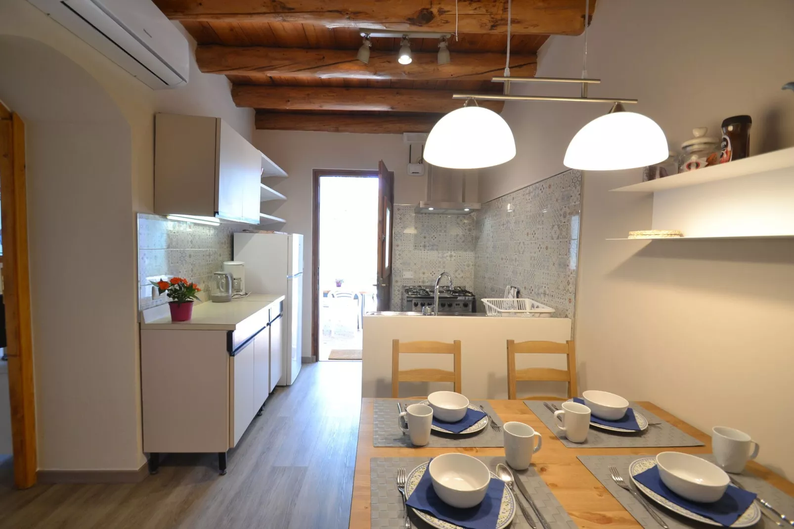 Casa Longo-Eetkamer