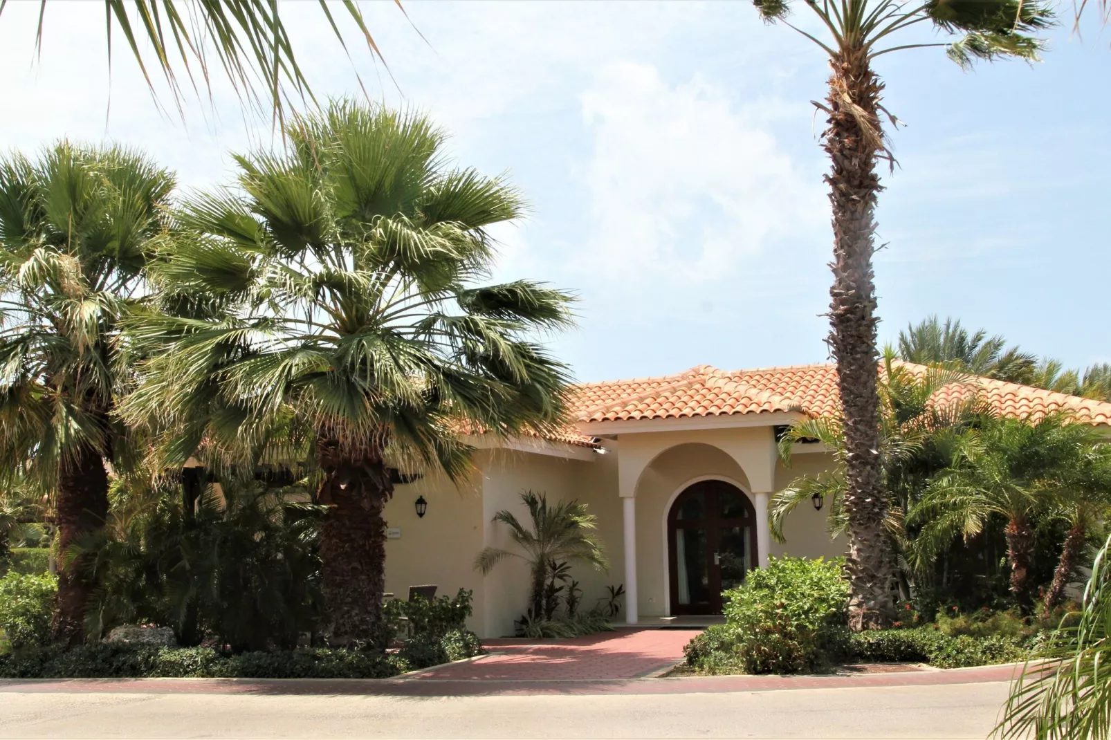 Villa 3 bedroom with private pool-Buitenkant zomer