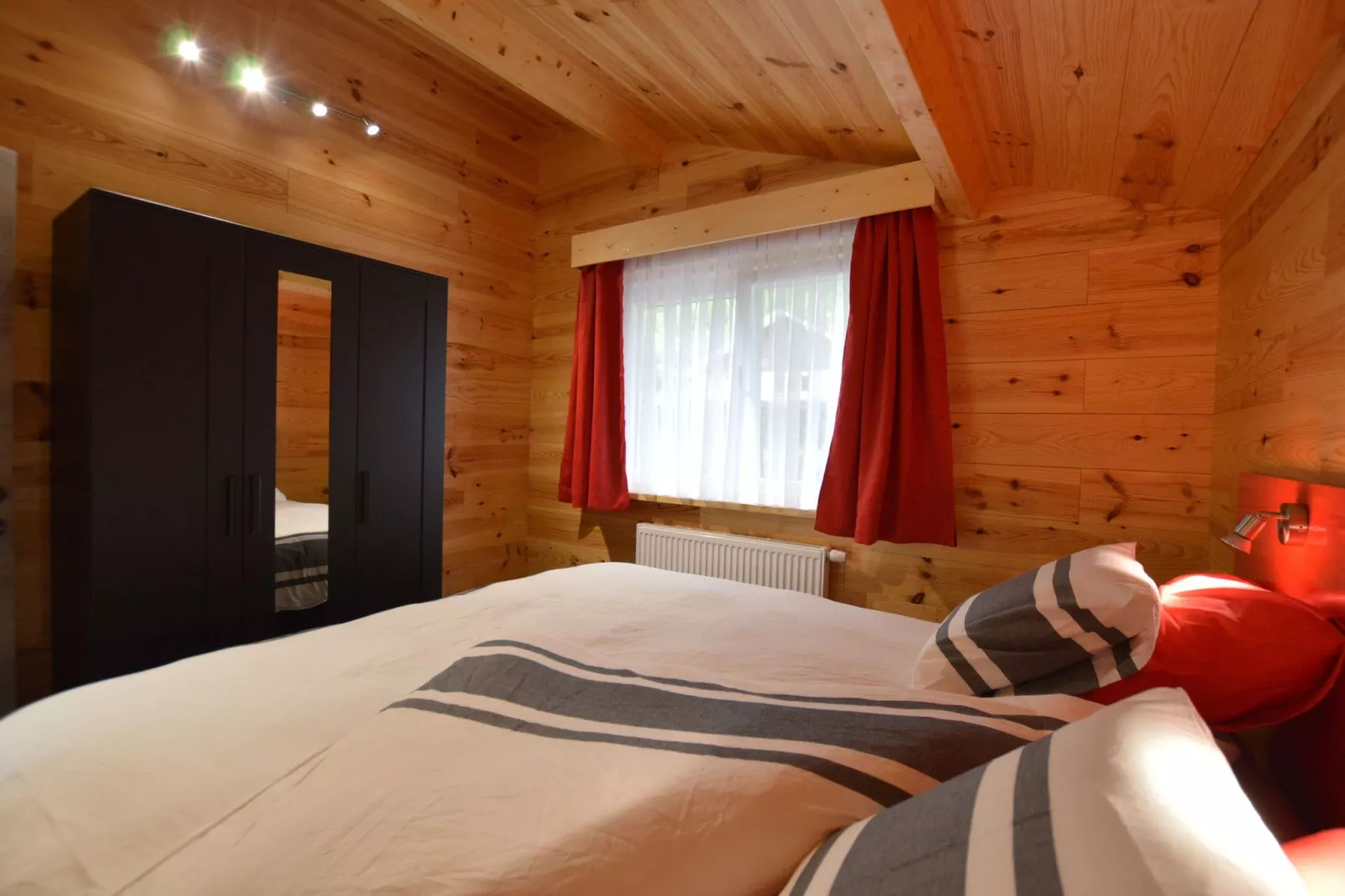 Le Grand Chalet Chaleureux-Slaapkamer