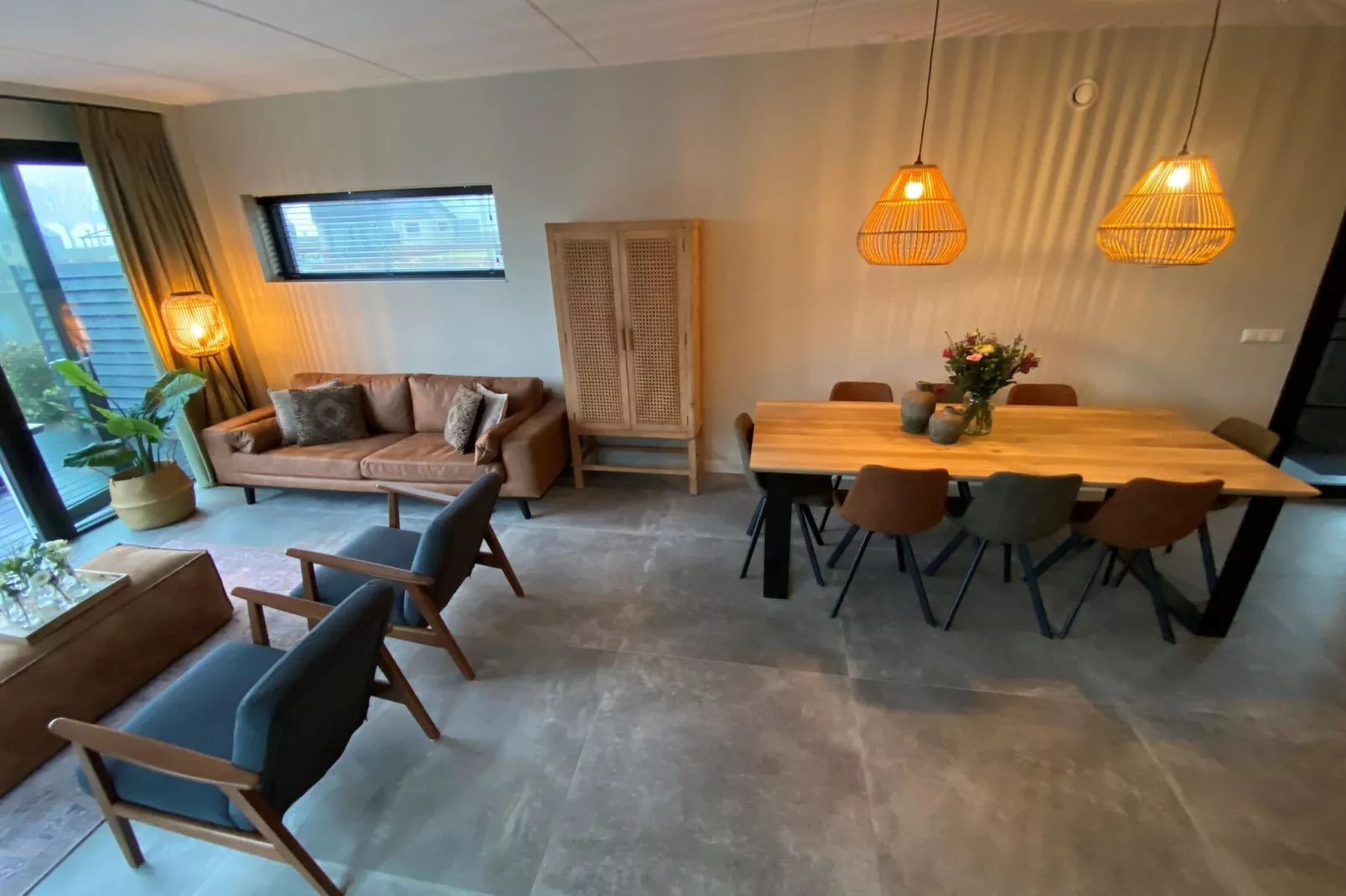 Watervilla Twa-Eetkamer