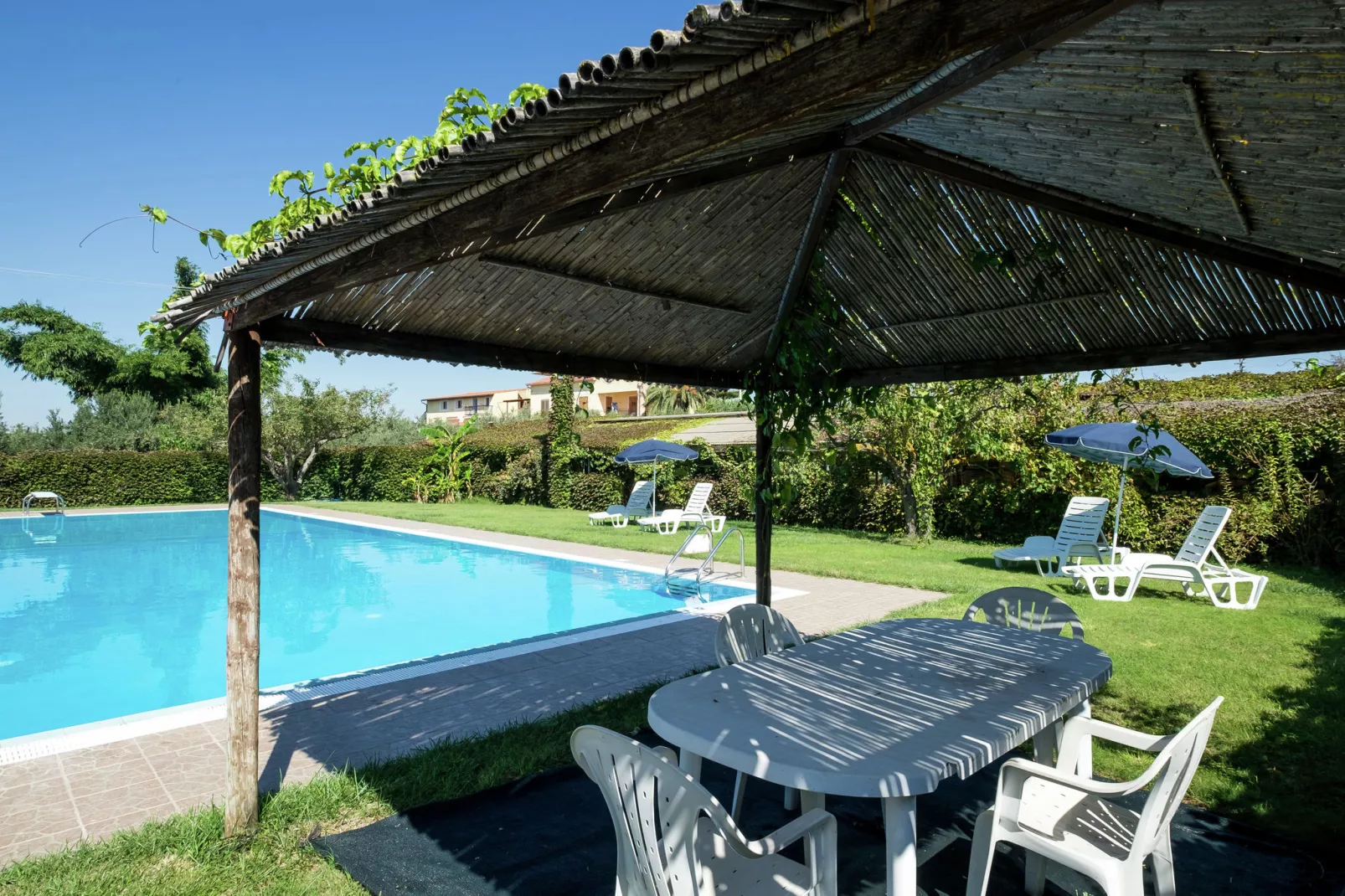 poolofhouse