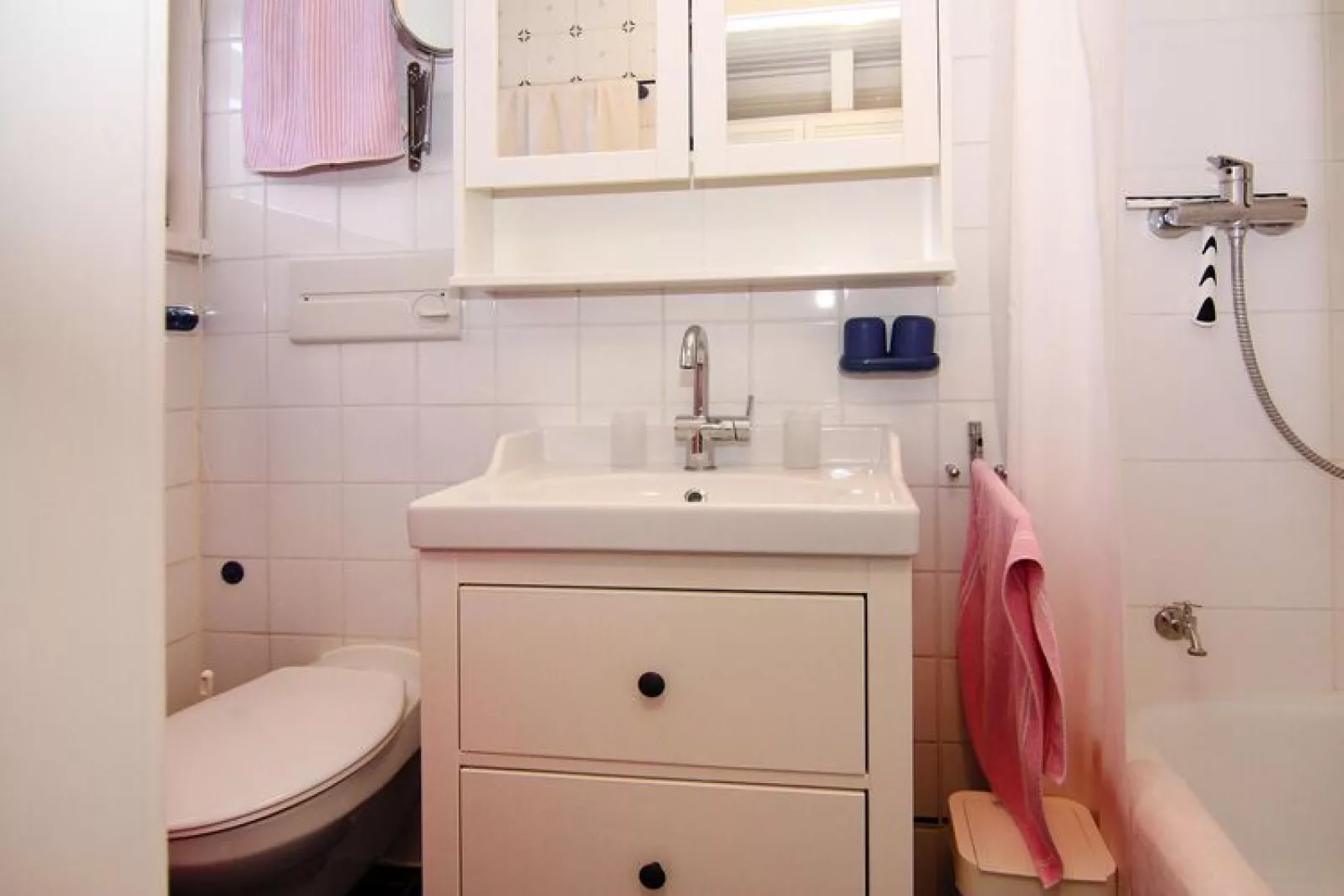 Ferienhaus Damp 90 qm 4 Personen-Badkamer