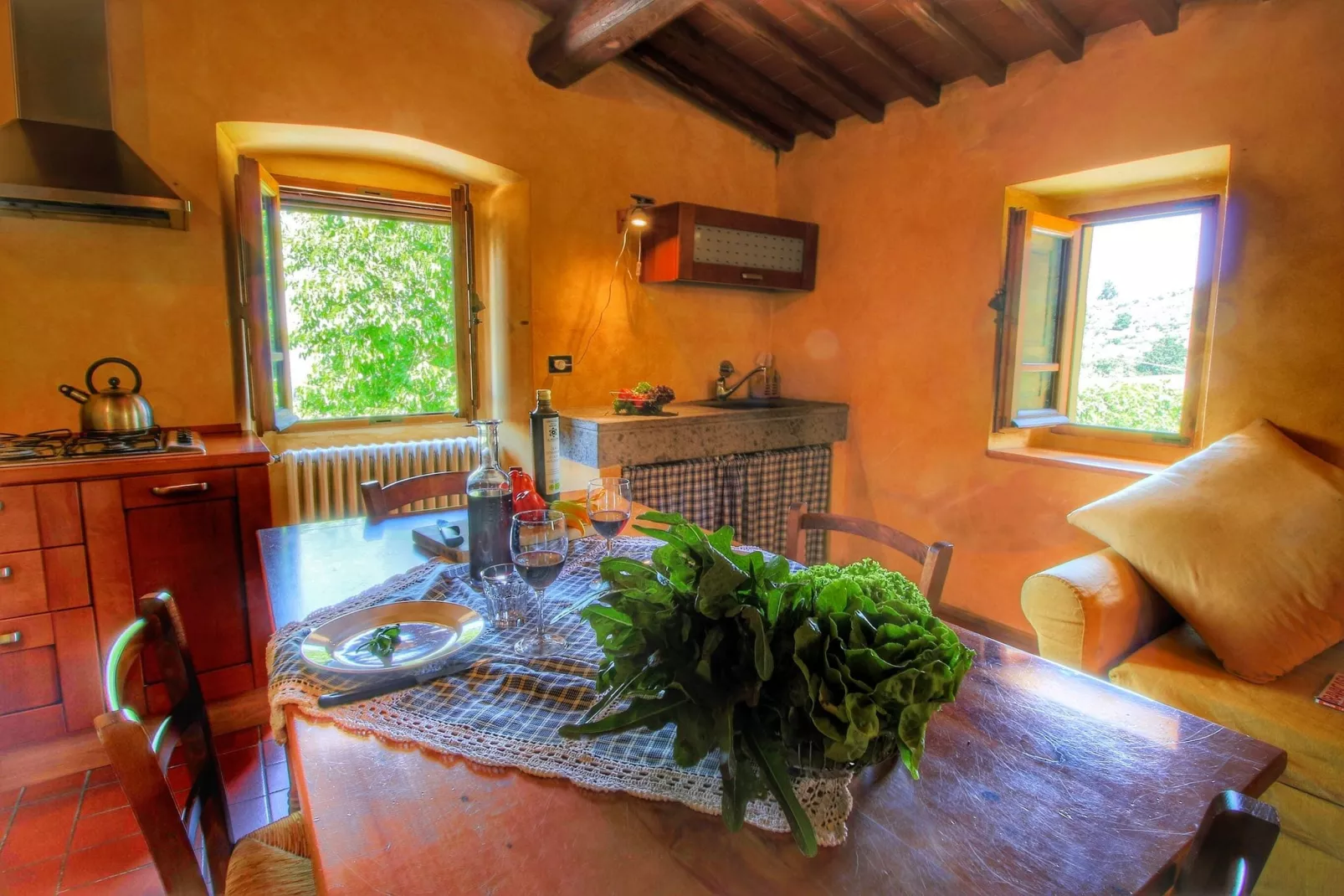 Podere Pulicciano Scaletta-Eetkamer