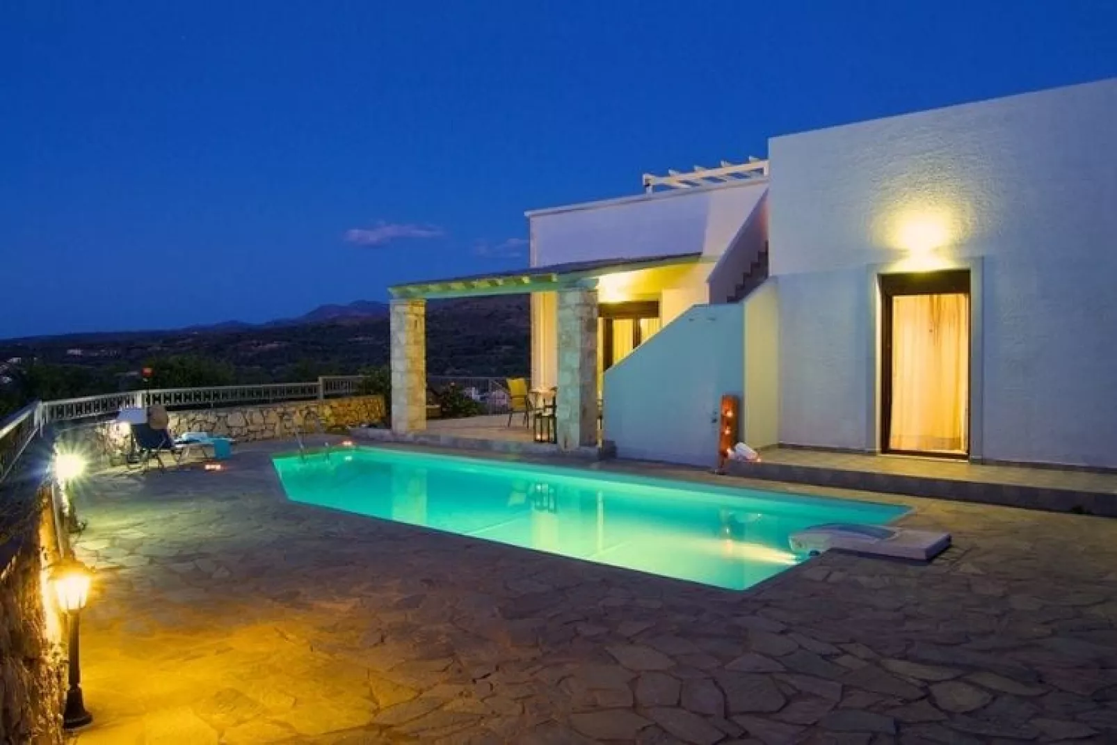 Villa Ikaros-Buitenkant zomer