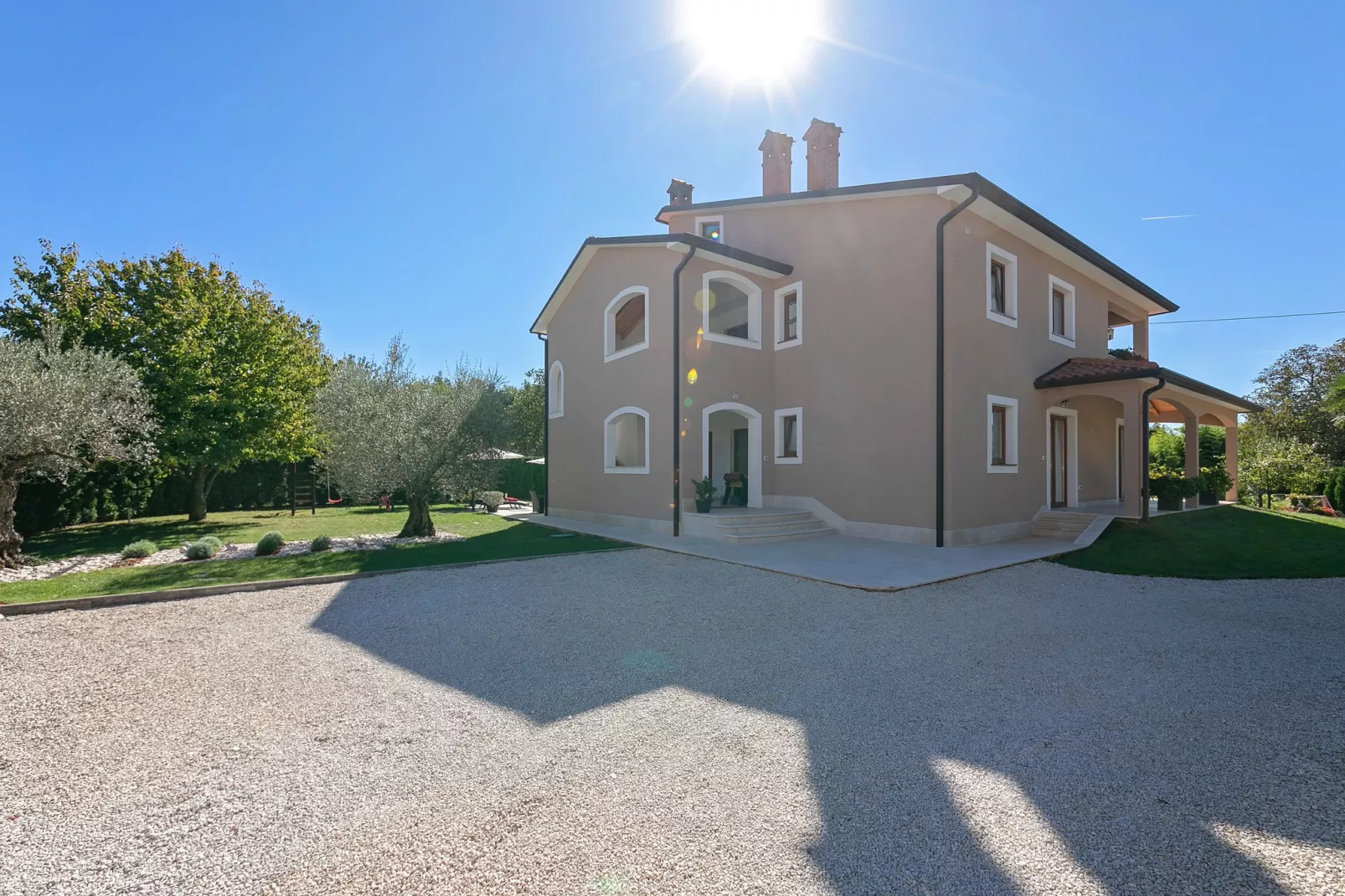 Villa Dani-Buitenkant zomer