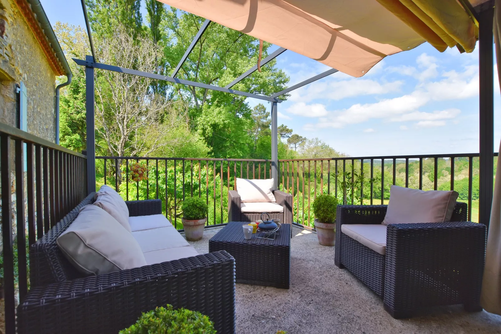 Maison au calme avec piscine-Terrasbalkon