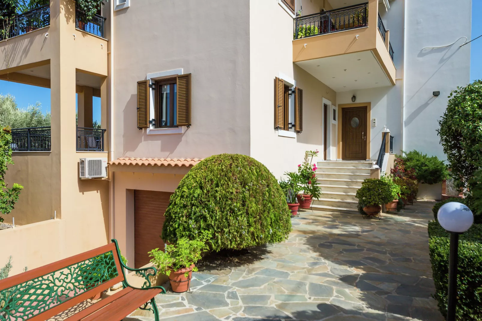 Romantic Apartment-Buitenkant zomer