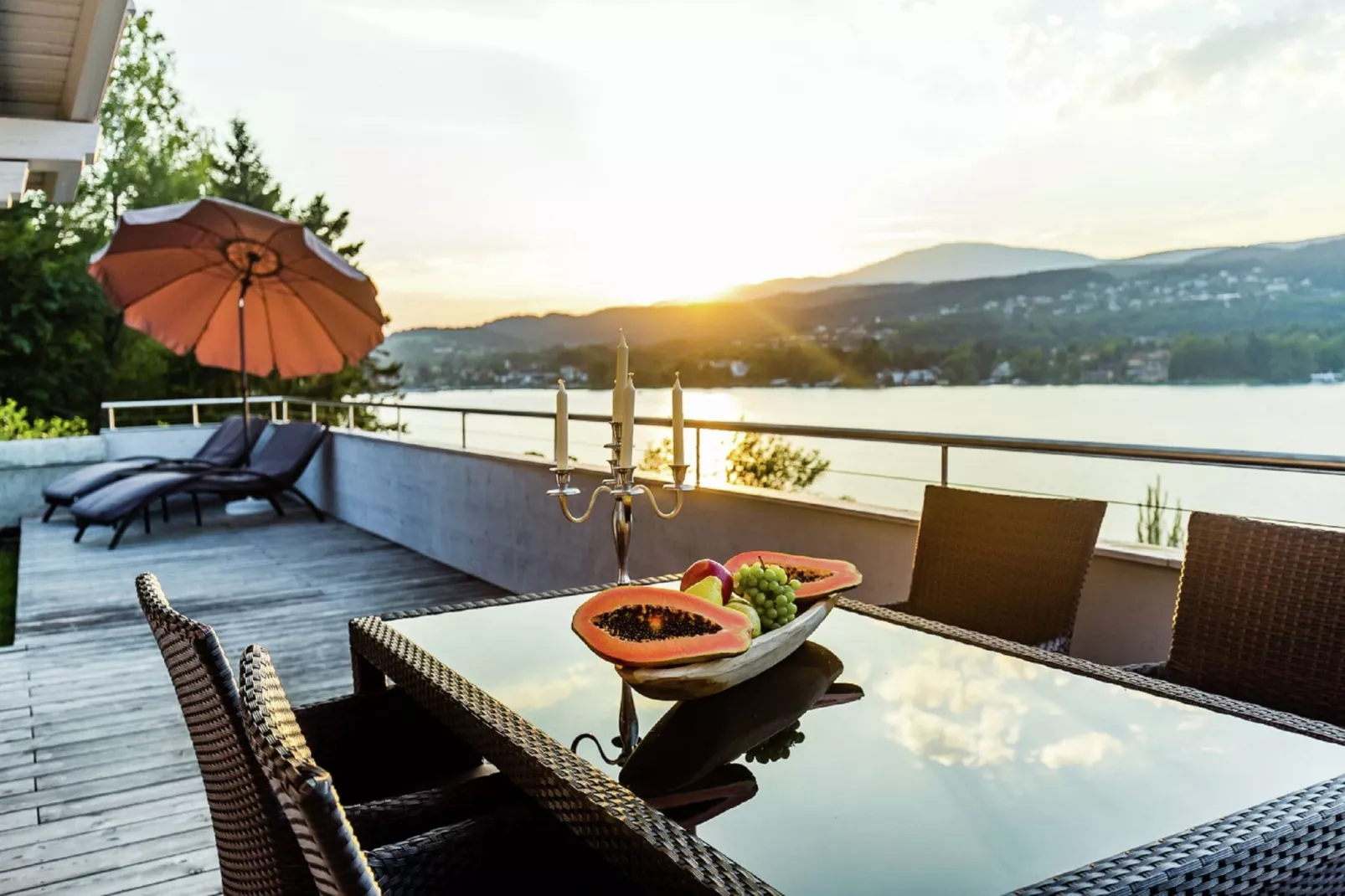 Seevilla Velden am Wörthersee-Terrasbalkon