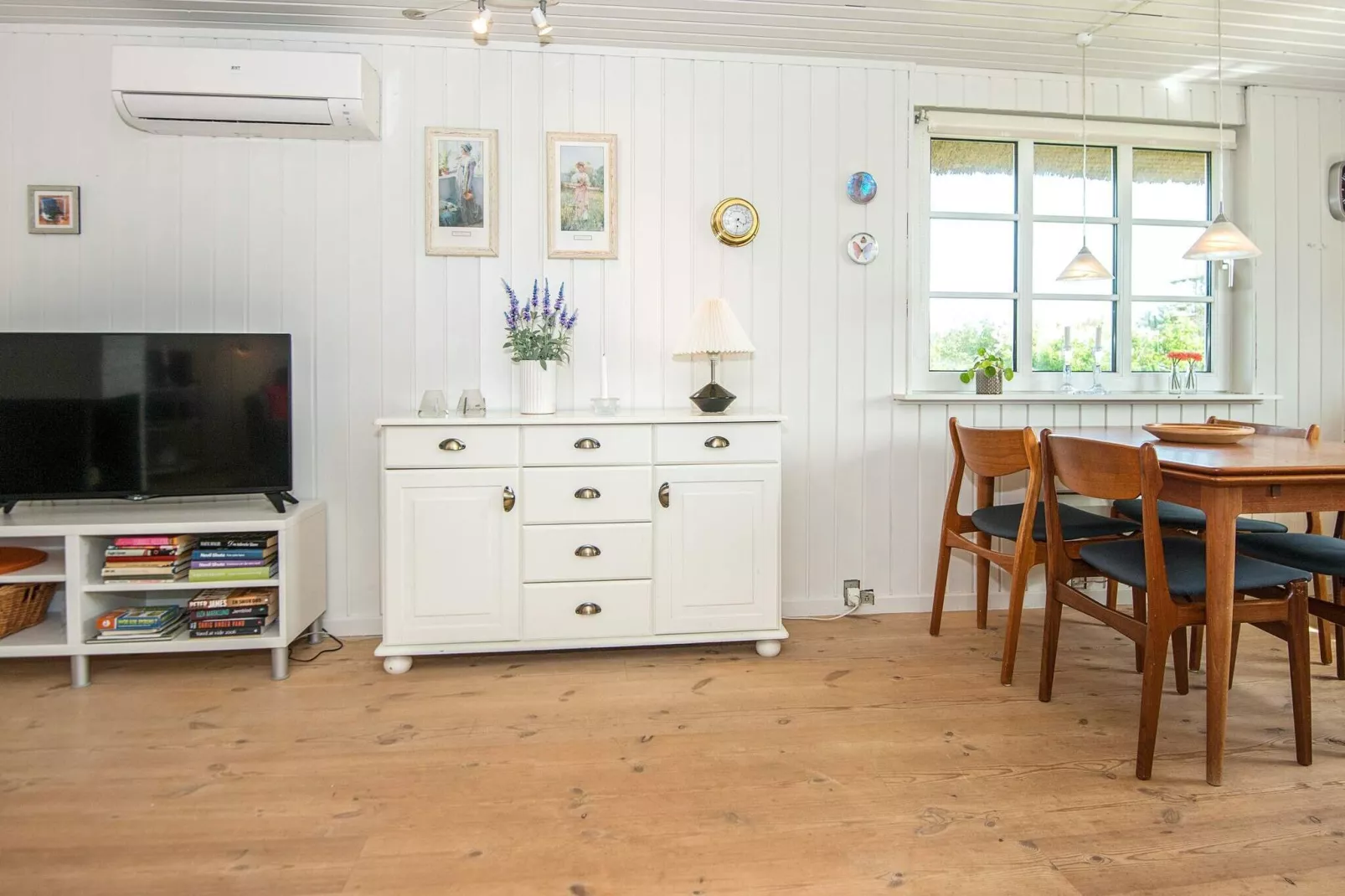 Sfeervolle Cottage in Vredig Fjand-By Traum-Binnen
