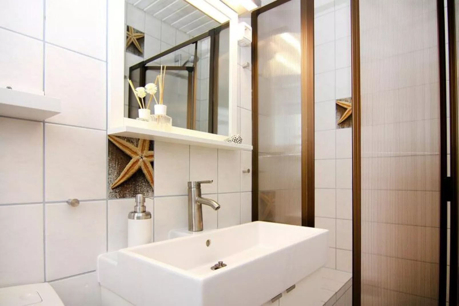Land and Sea-Badkamer