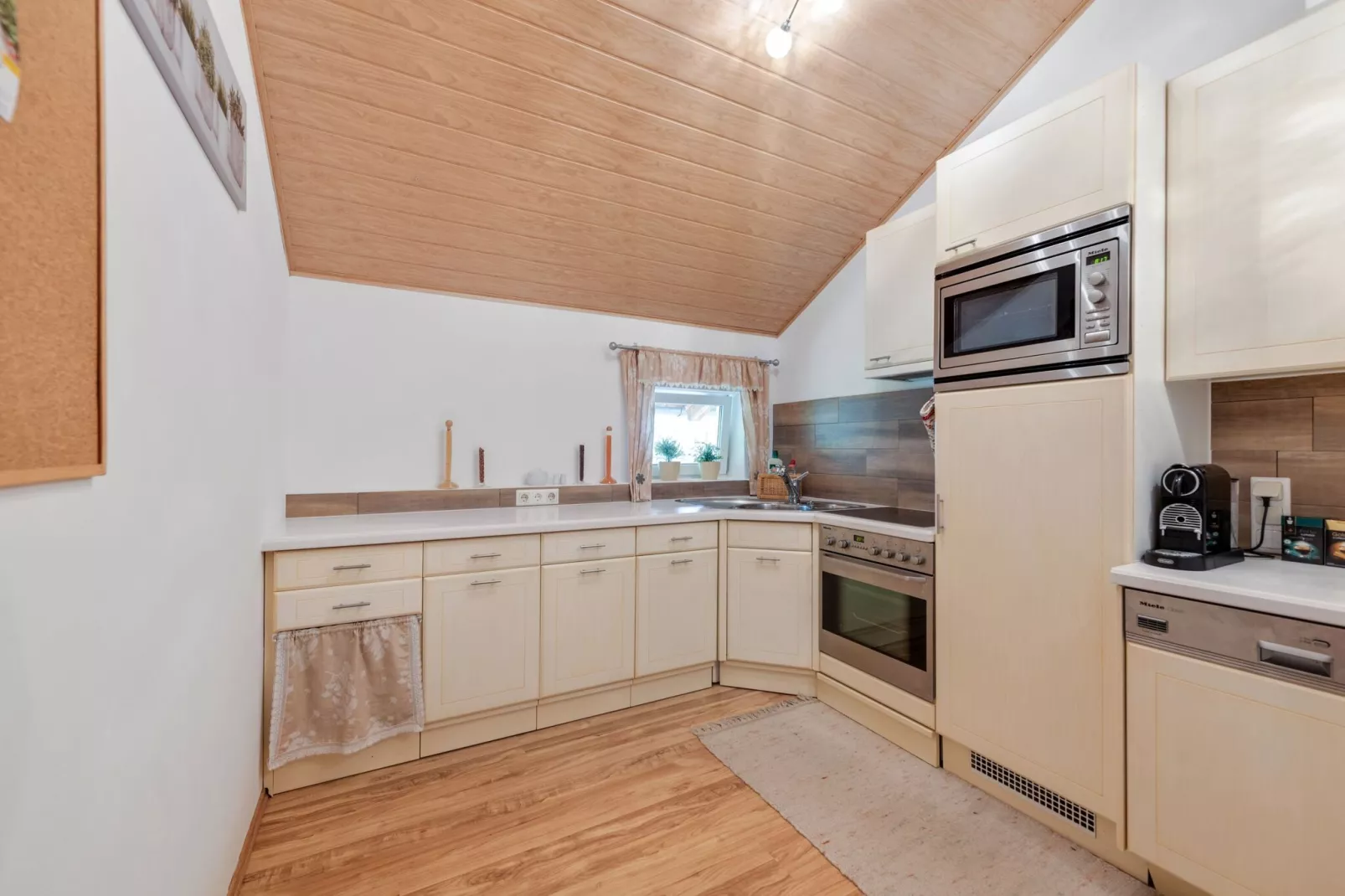 Countryside Home with Swimming Pool II - Keuken