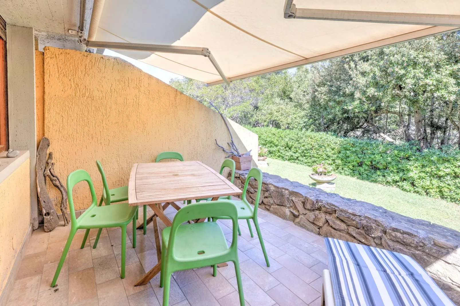 Le Mimose nr 12-Terrasbalkon