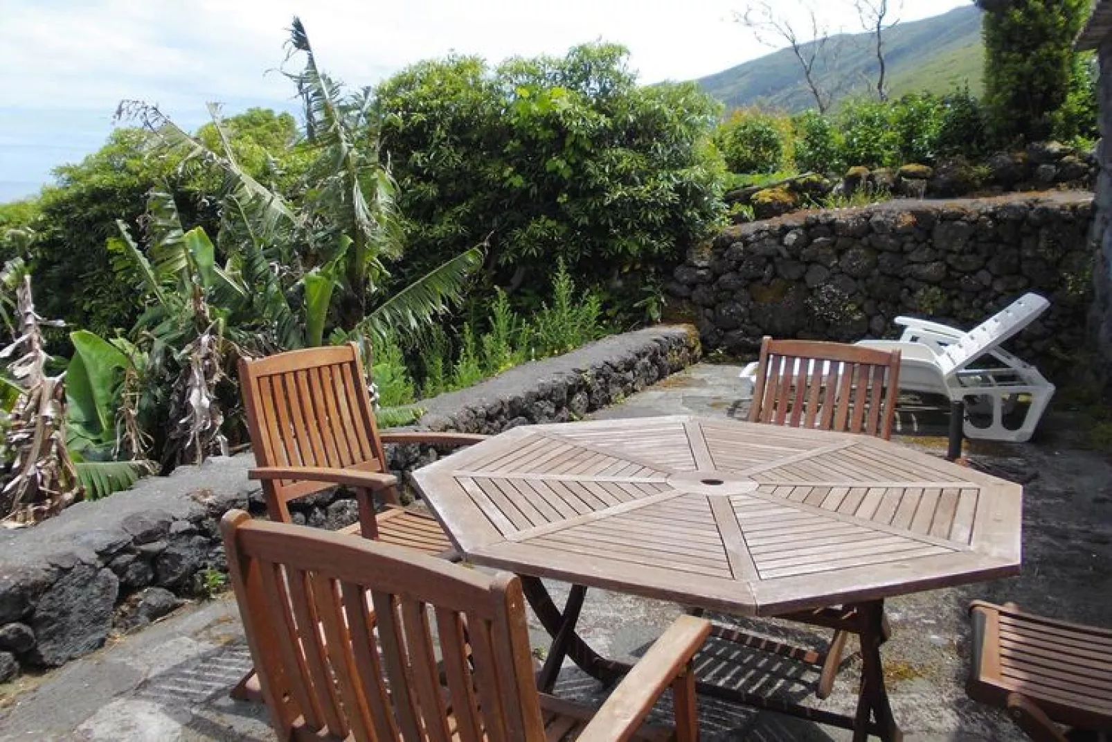 Ferienhäuser Adegas do Pico in Prainha // Adega T2 70-90m2 / sea-Terras