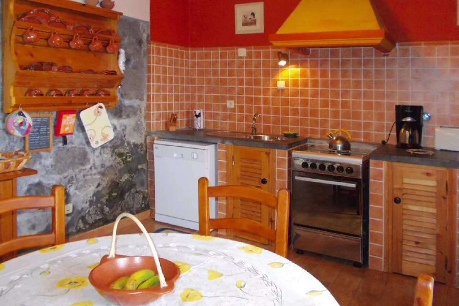 Ferienhäuser Adegas do Pico in Prainha // Adega T2 70-90m2 / sea-Keuken