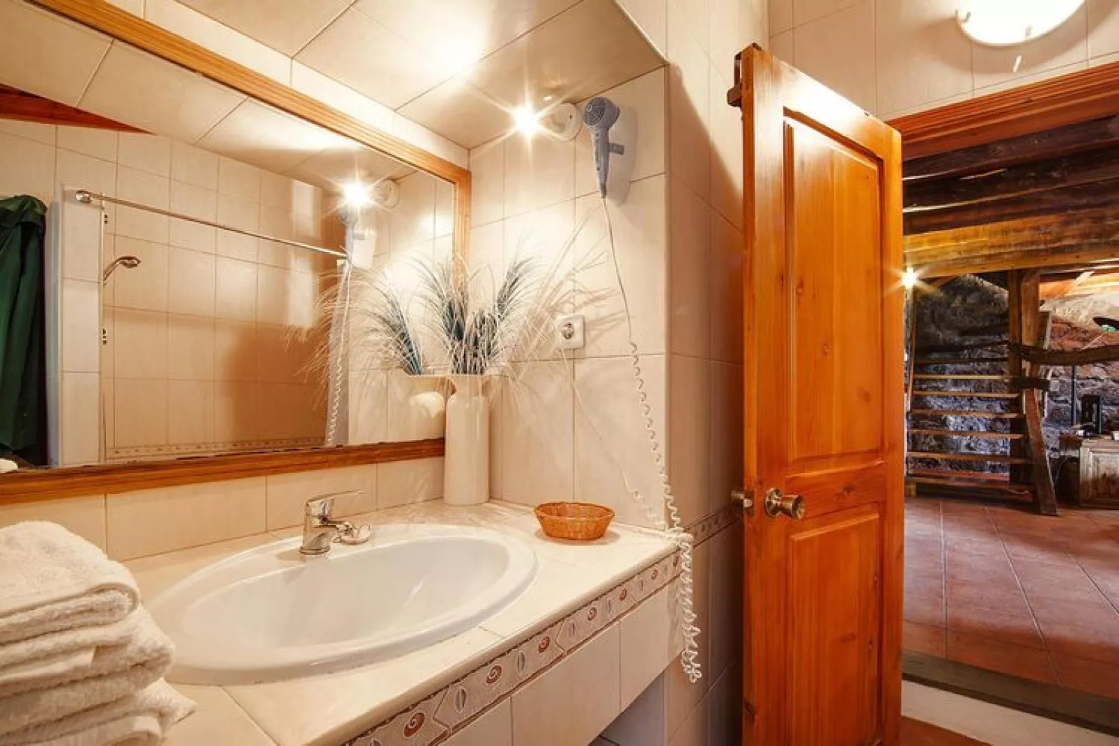 Holiday home, Praínha de Baixo-Casa da Mó-Badkamer