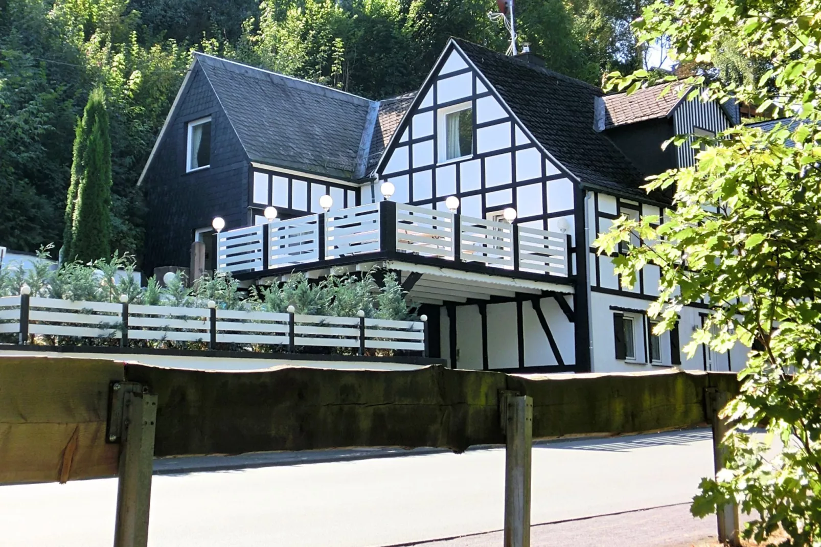 Hunau I-Buitenkant zomer