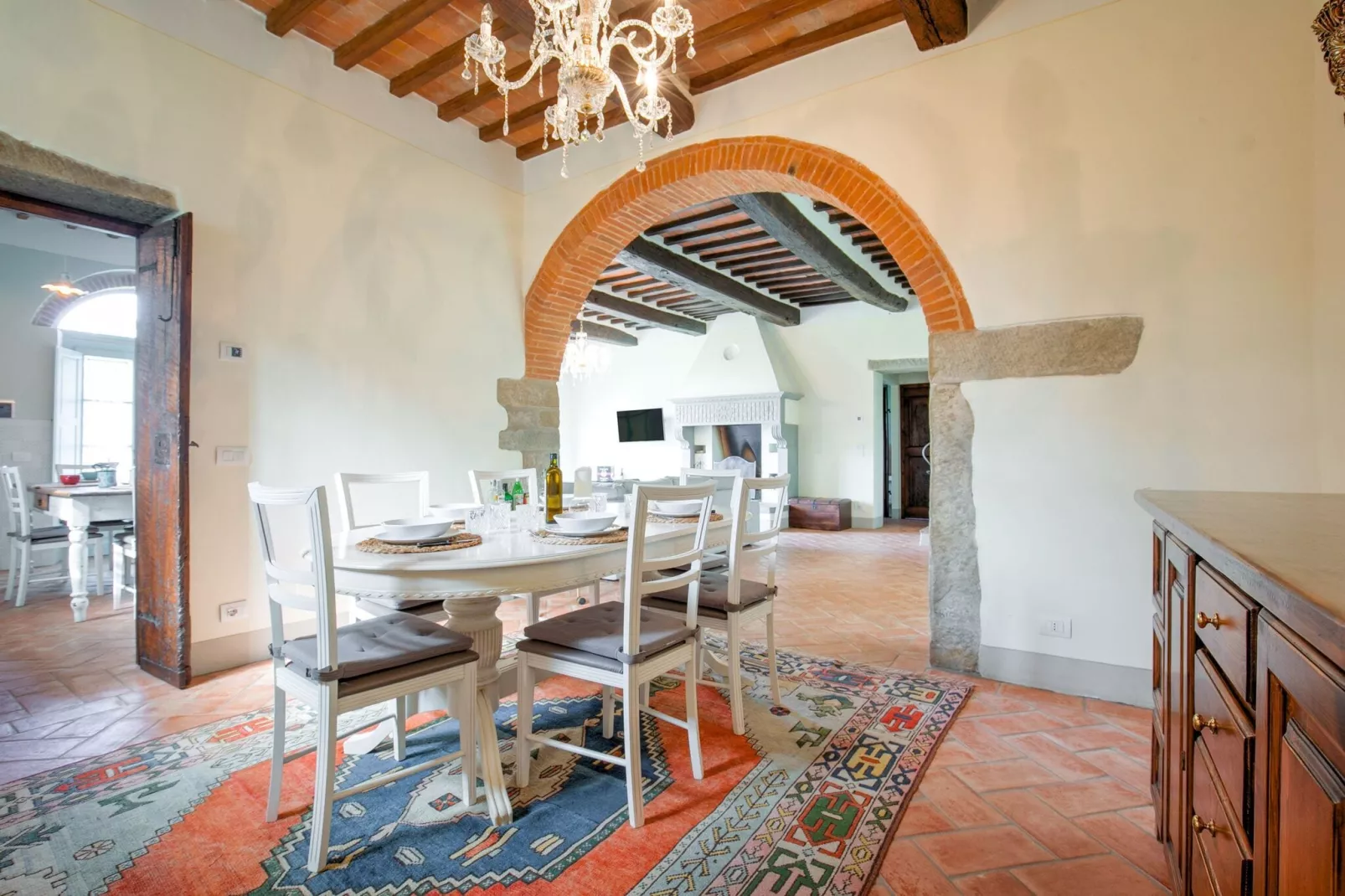 Villa Capannina-Eetkamer