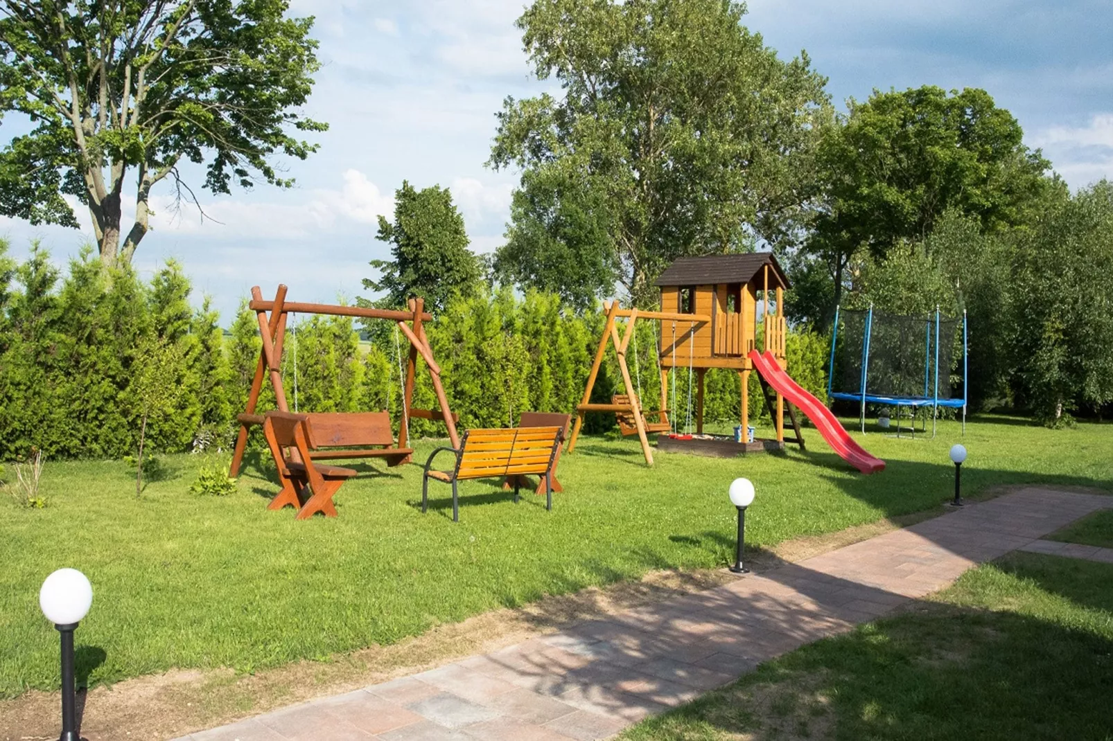 Holiday Home Osieki-Tuinen zomer
