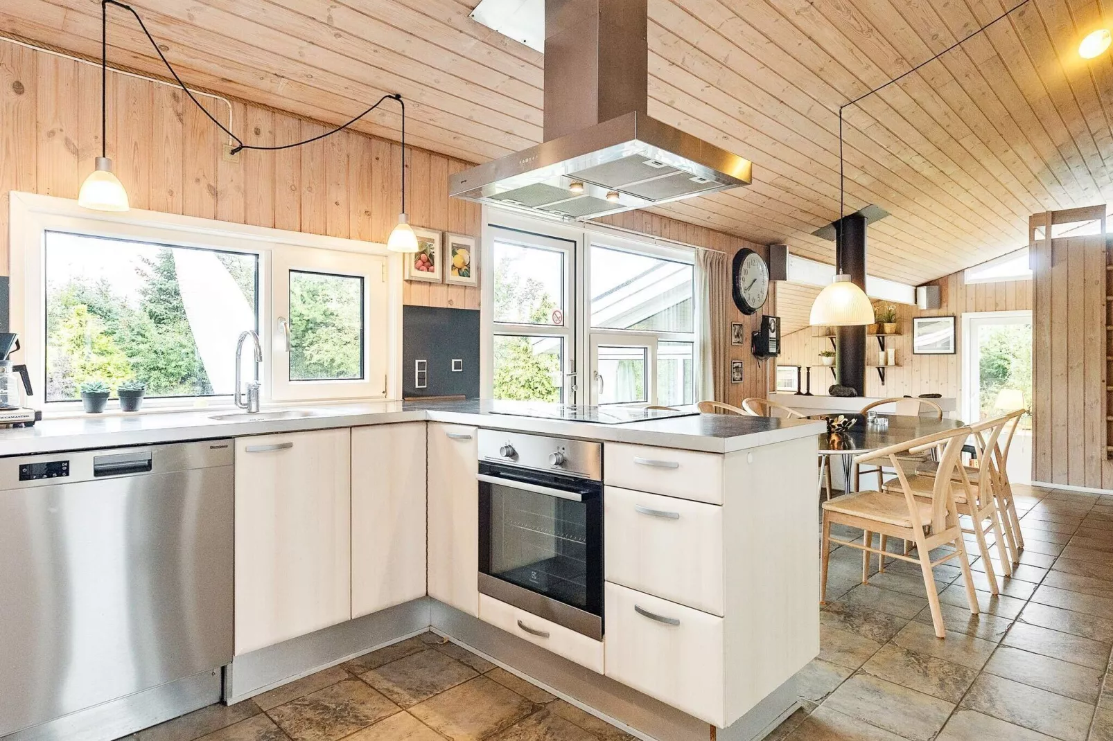 Luxe zwembadhuis in Lonstrup -- By Traum Ferienwohnungen-Binnen
