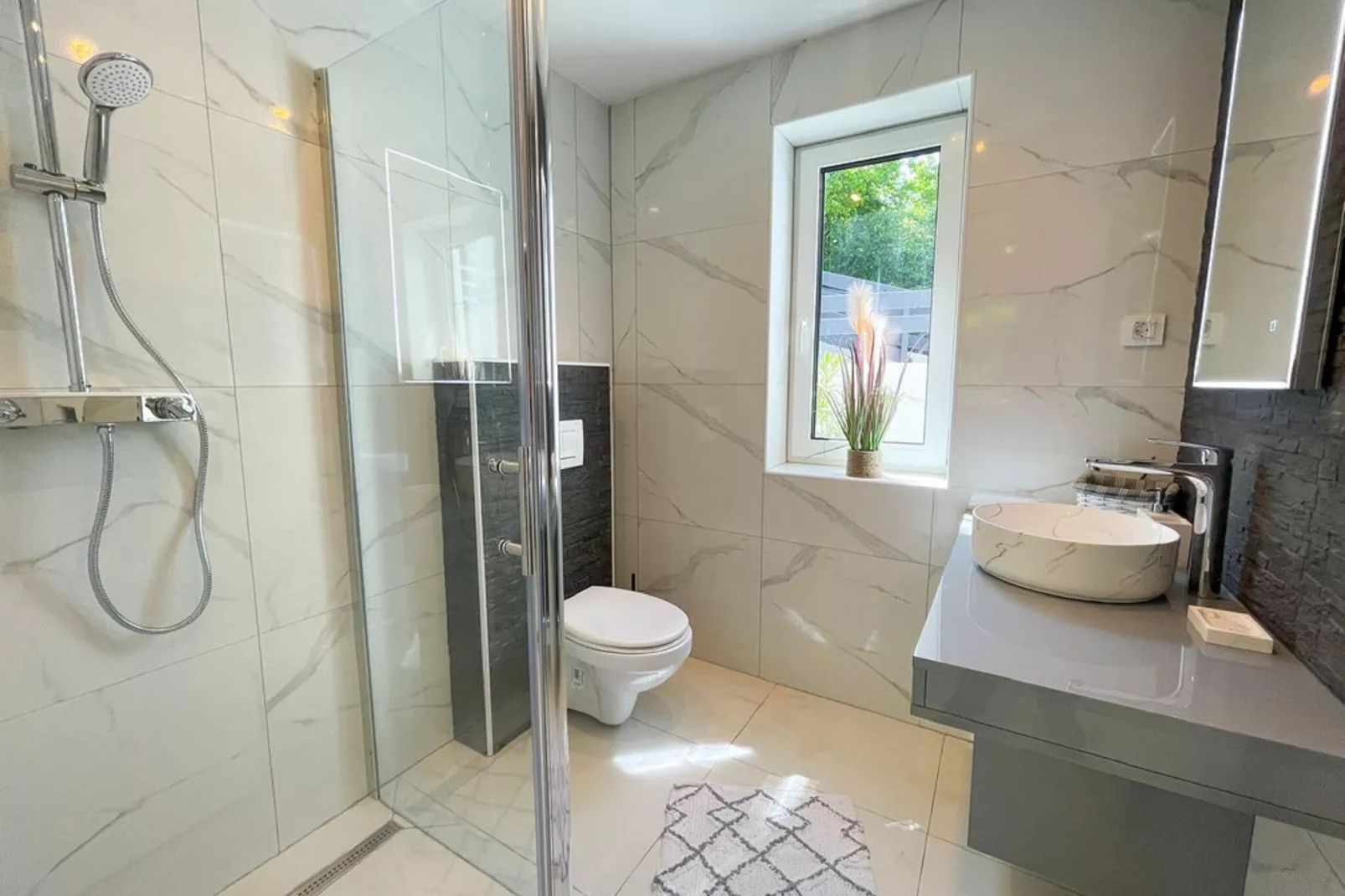 Milly 2-Badkamer