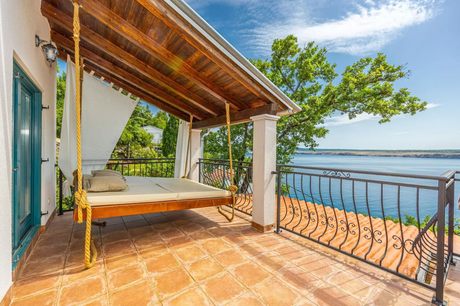 Villa Cikas Palmhouse-Terrasbalkon
