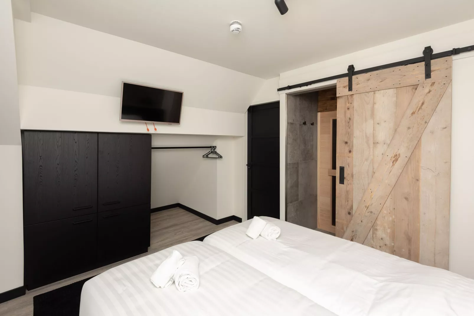 Jan van Renesseweg 1 - 2 pax-Slaapkamer