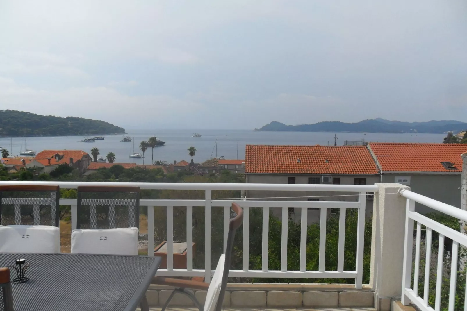 Island apartment Lopud-Uitzicht zomer