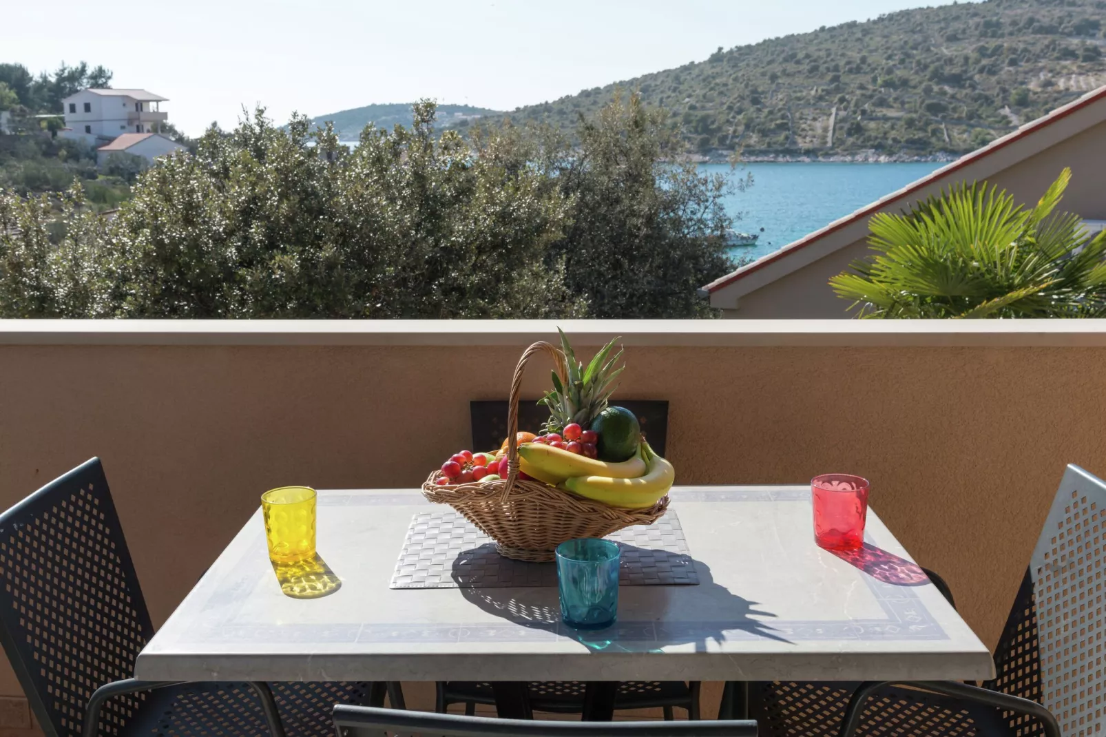 Holiday home Mirna-Terrasbalkon