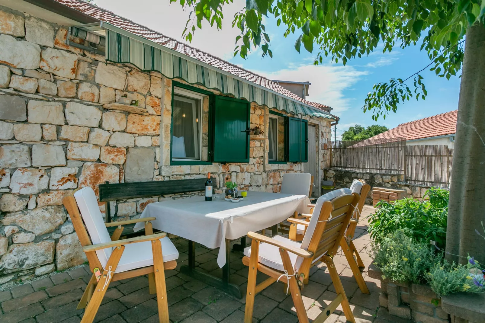 Villa Niva-Terrasbalkon