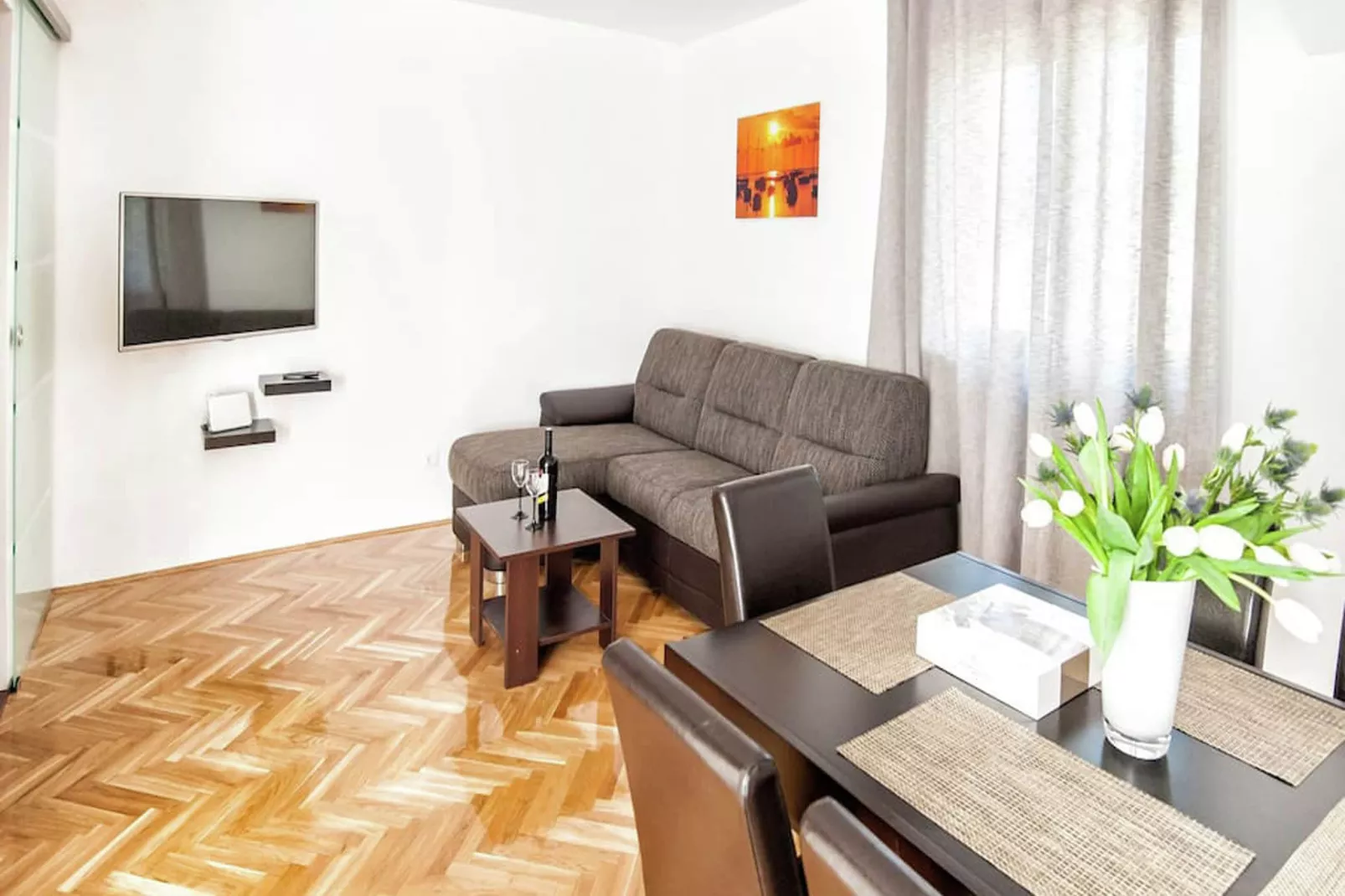 Luxury apartment Silente-Woonkamer