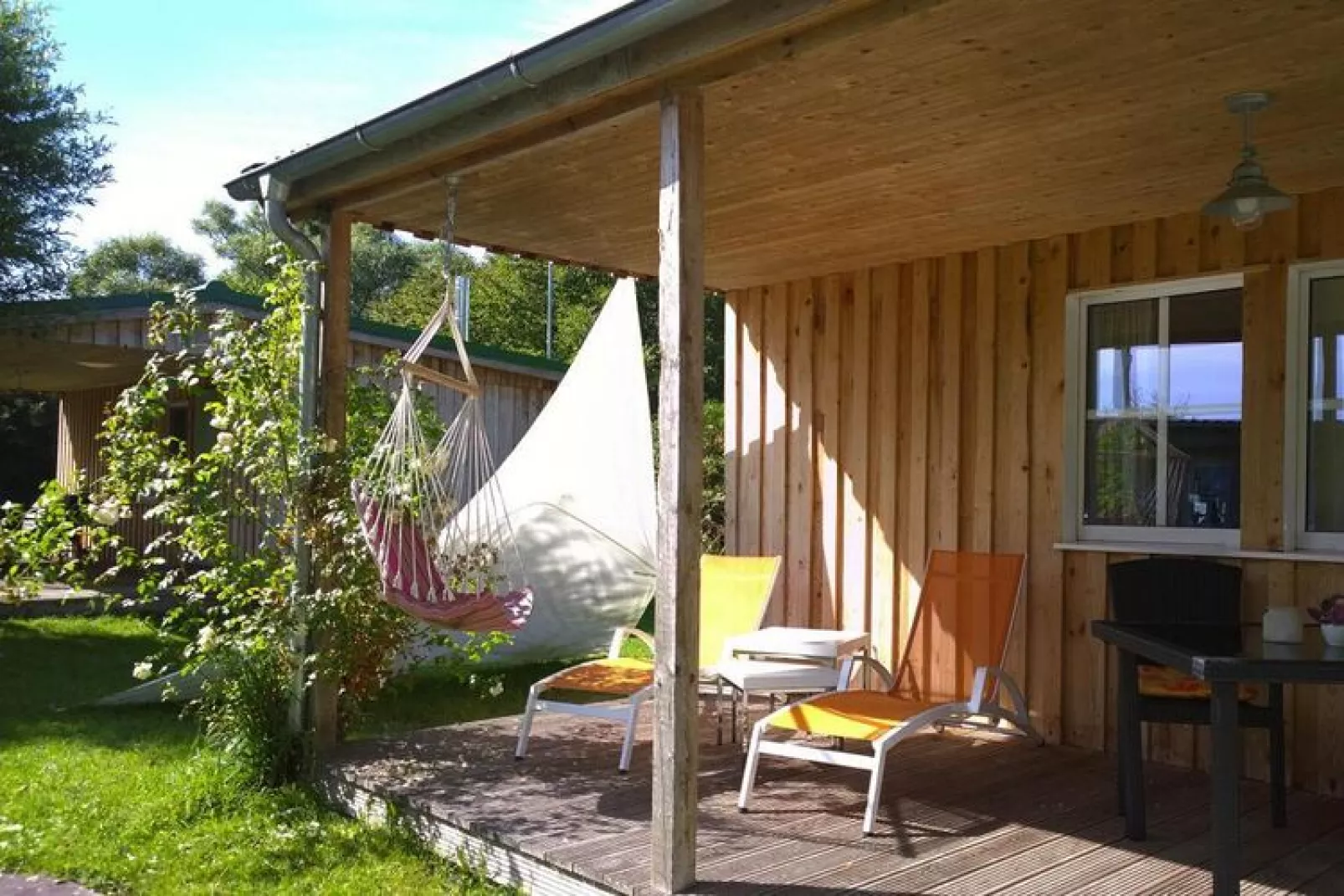 Haus 2-Tuinen zomer