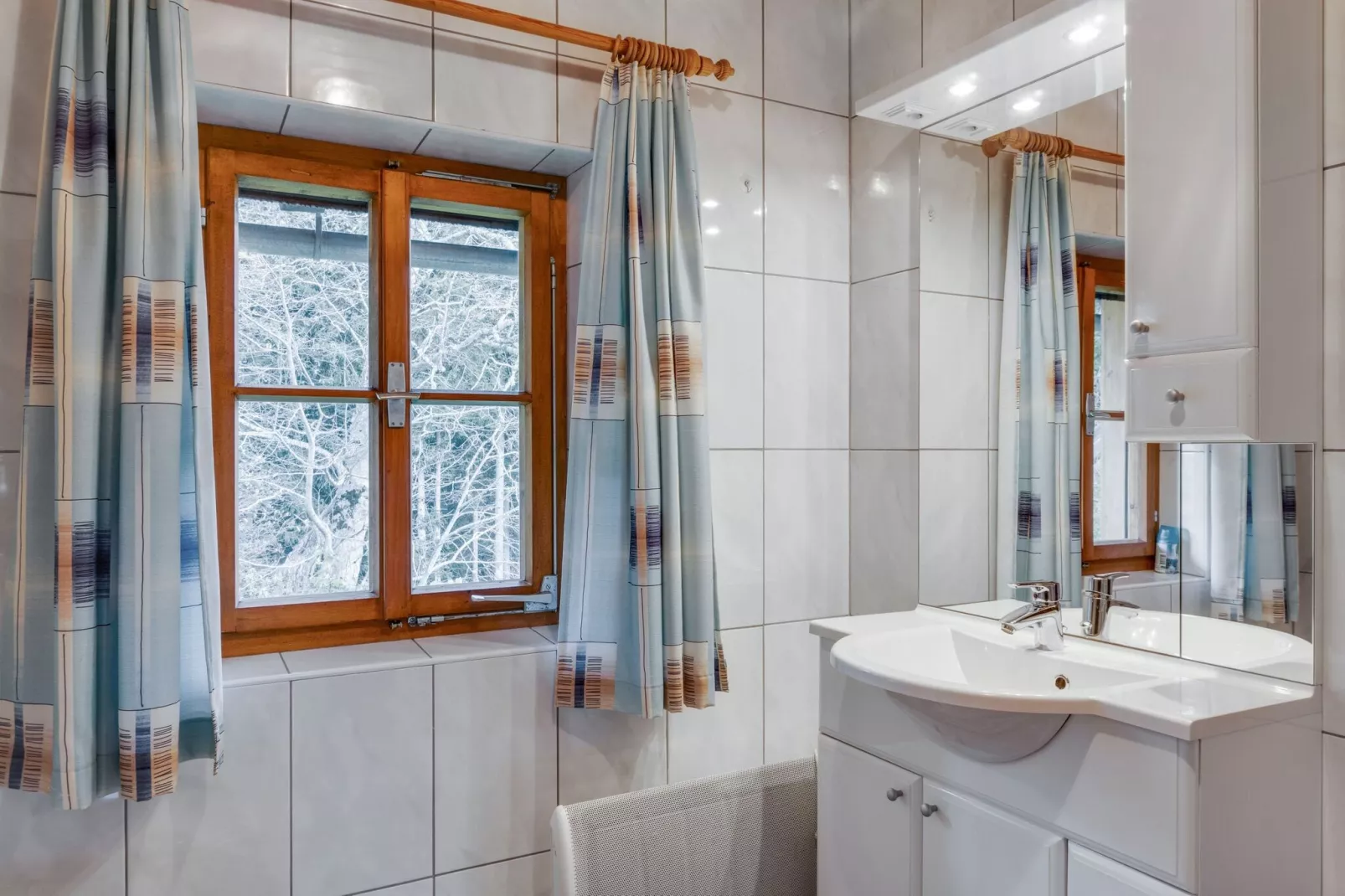 Chalet Pirkach-Badkamer
